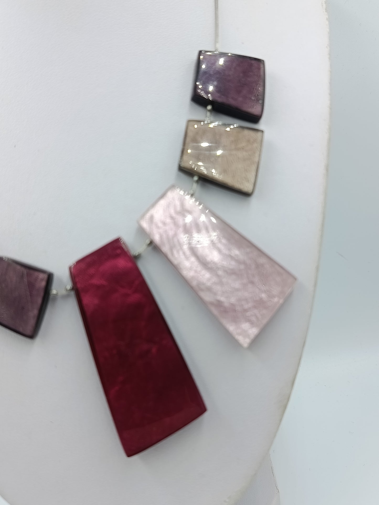 Statement Kette geometrisch Rot Rosa Grau Collier modern