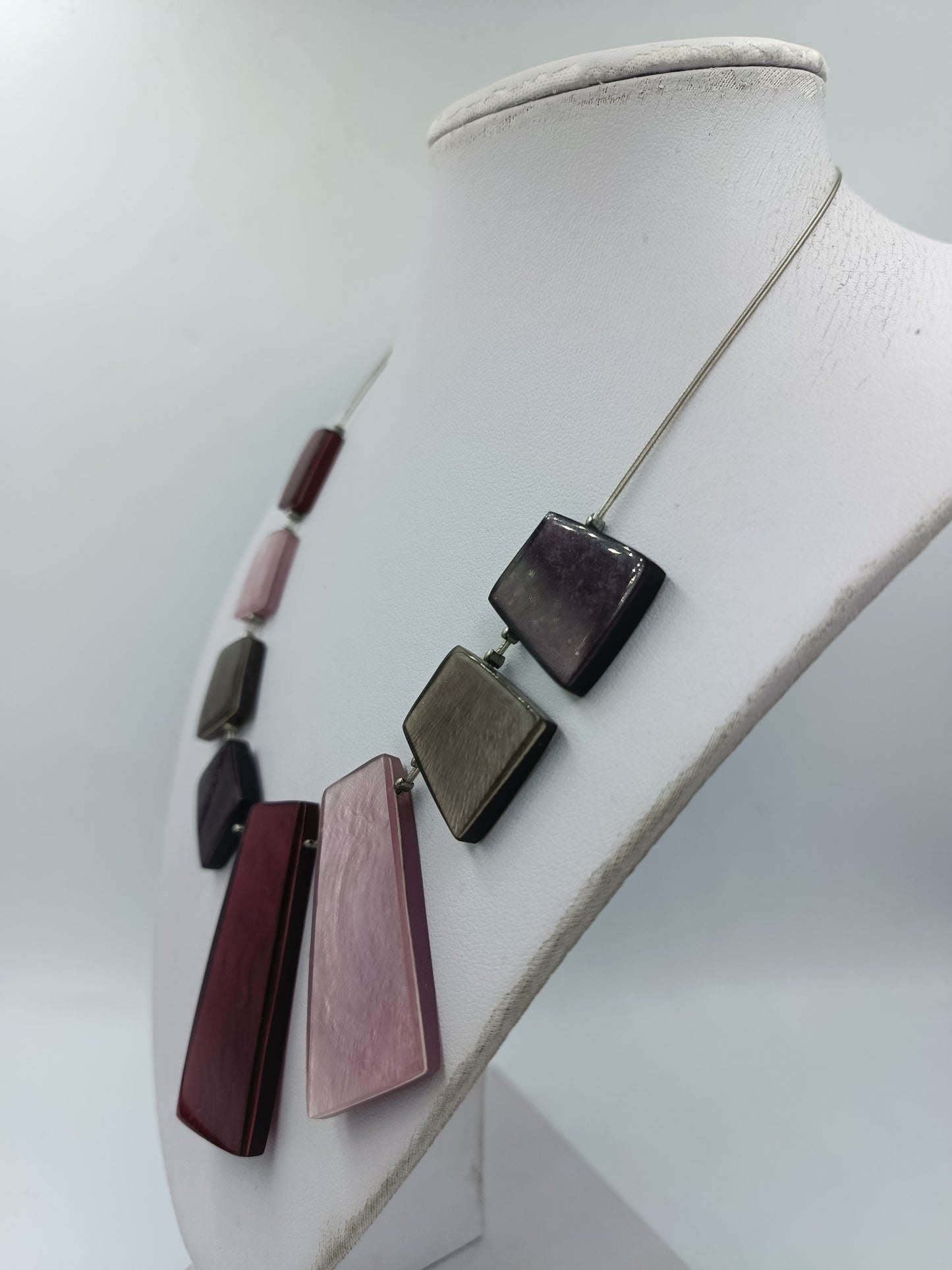 Statement Kette geometrisch Rot Rosa Grau Collier modern