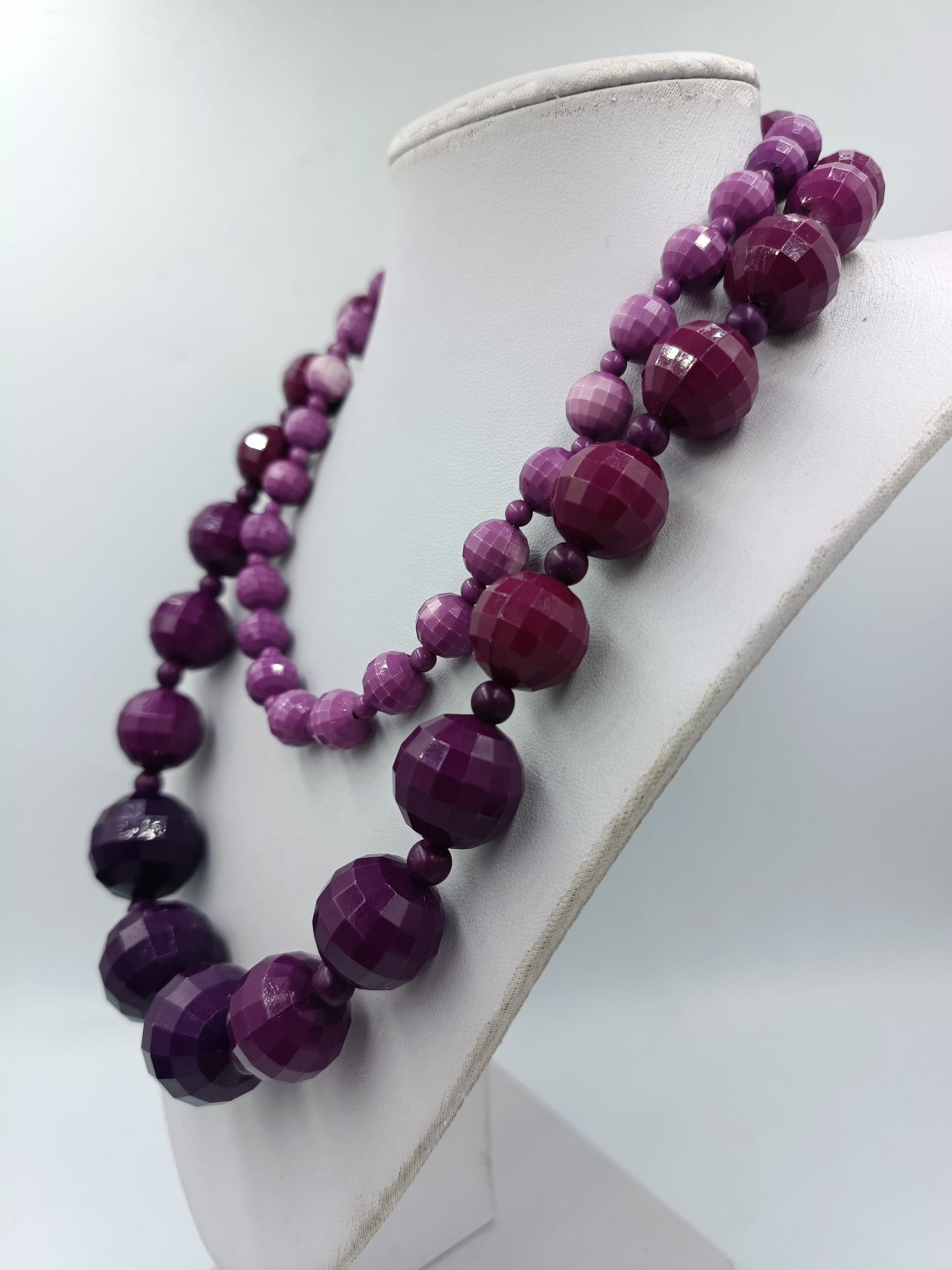 Lange Statement Kette Lila Facettierte Perlen Collier 90 cm