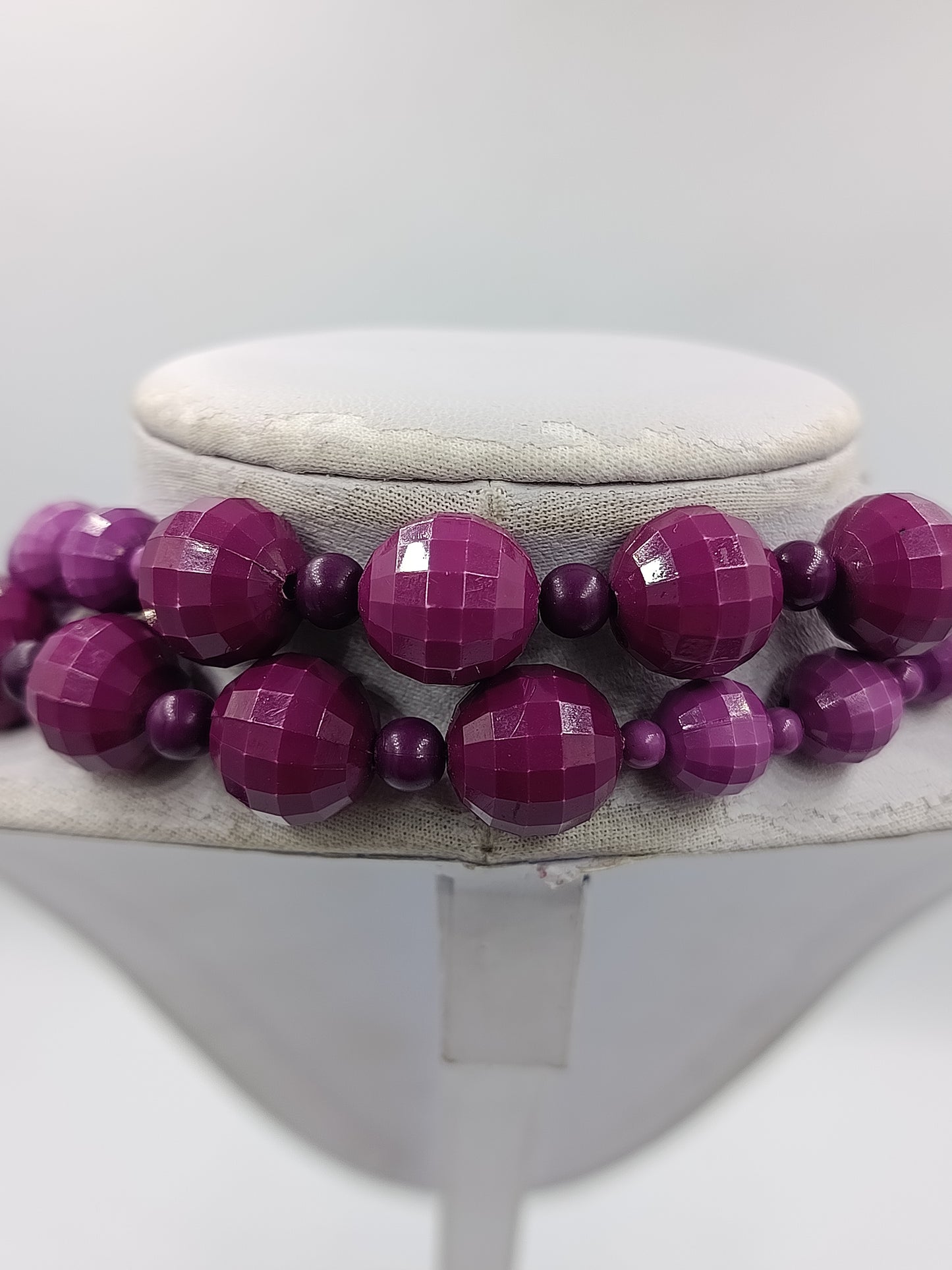 Lange Statement Kette Lila Facettierte Perlen Collier 90 cm