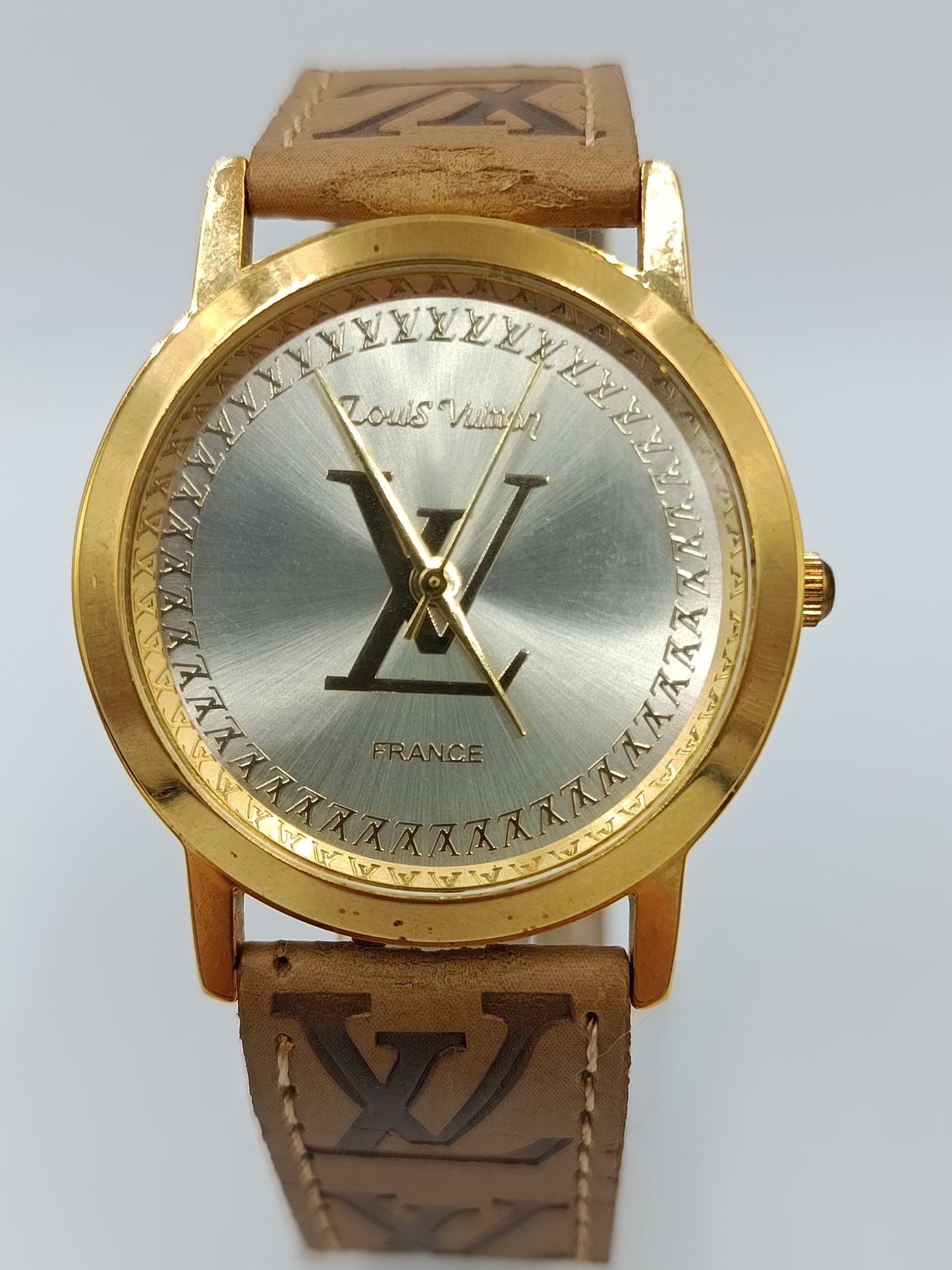 Damen Uhr Goldfarben mit Lederarmband 24 cm