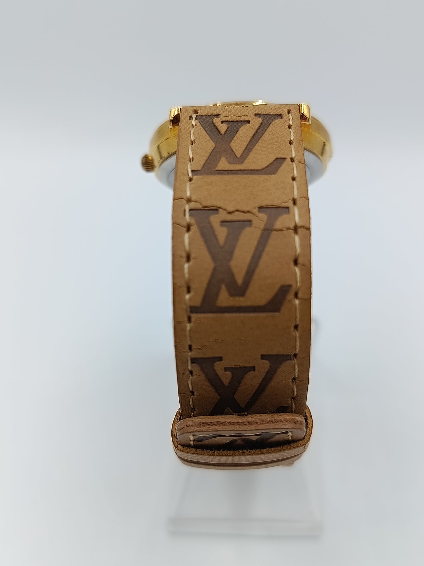 Damen Uhr Goldfarben mit Lederarmband 24 cm