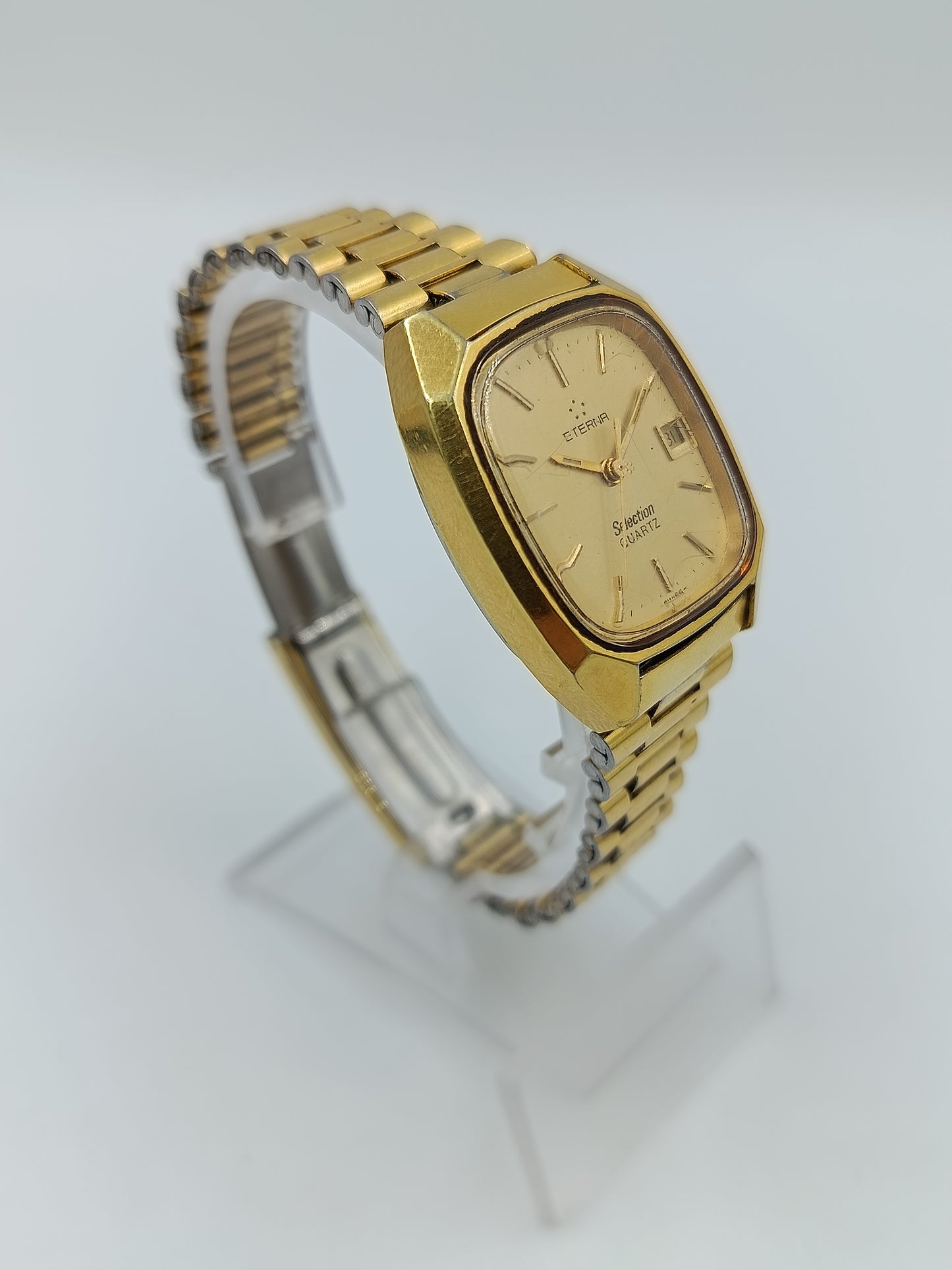 Damen Uhr Goldfarben Vintage mit Datumsanzeige