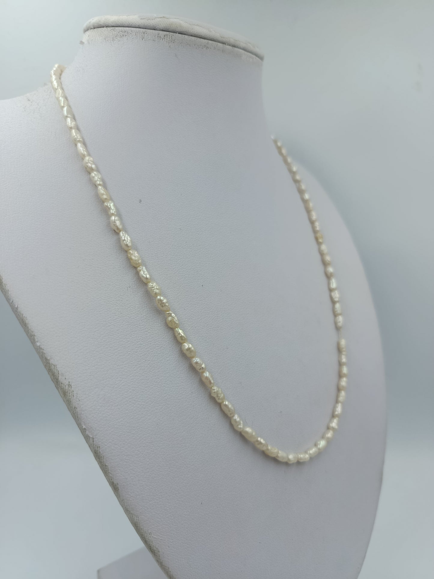 Zarte Süßwasserperlen Kette naturweiß 46 cm elegant