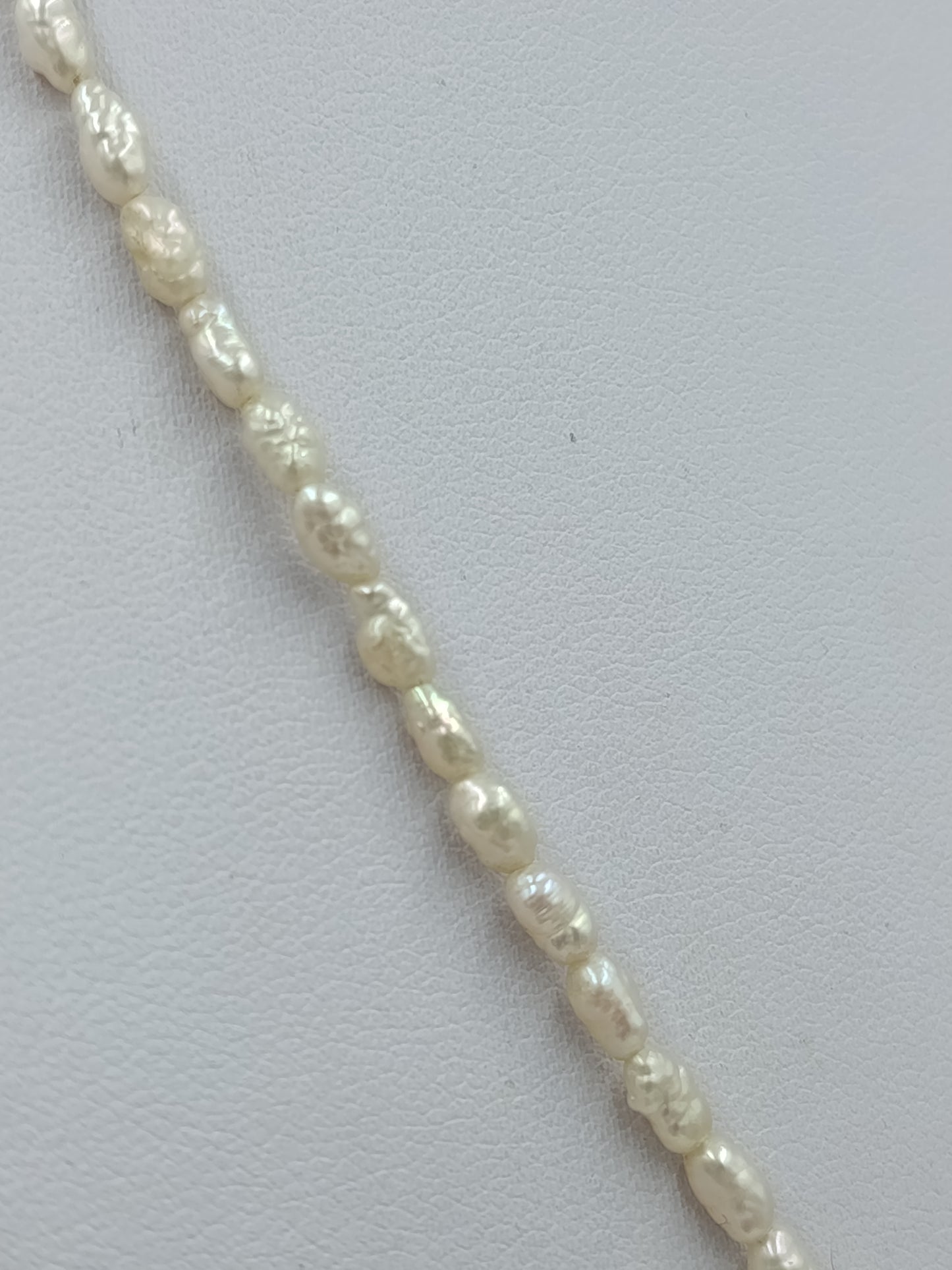 Zarte Süßwasserperlen Kette naturweiß 46 cm elegant