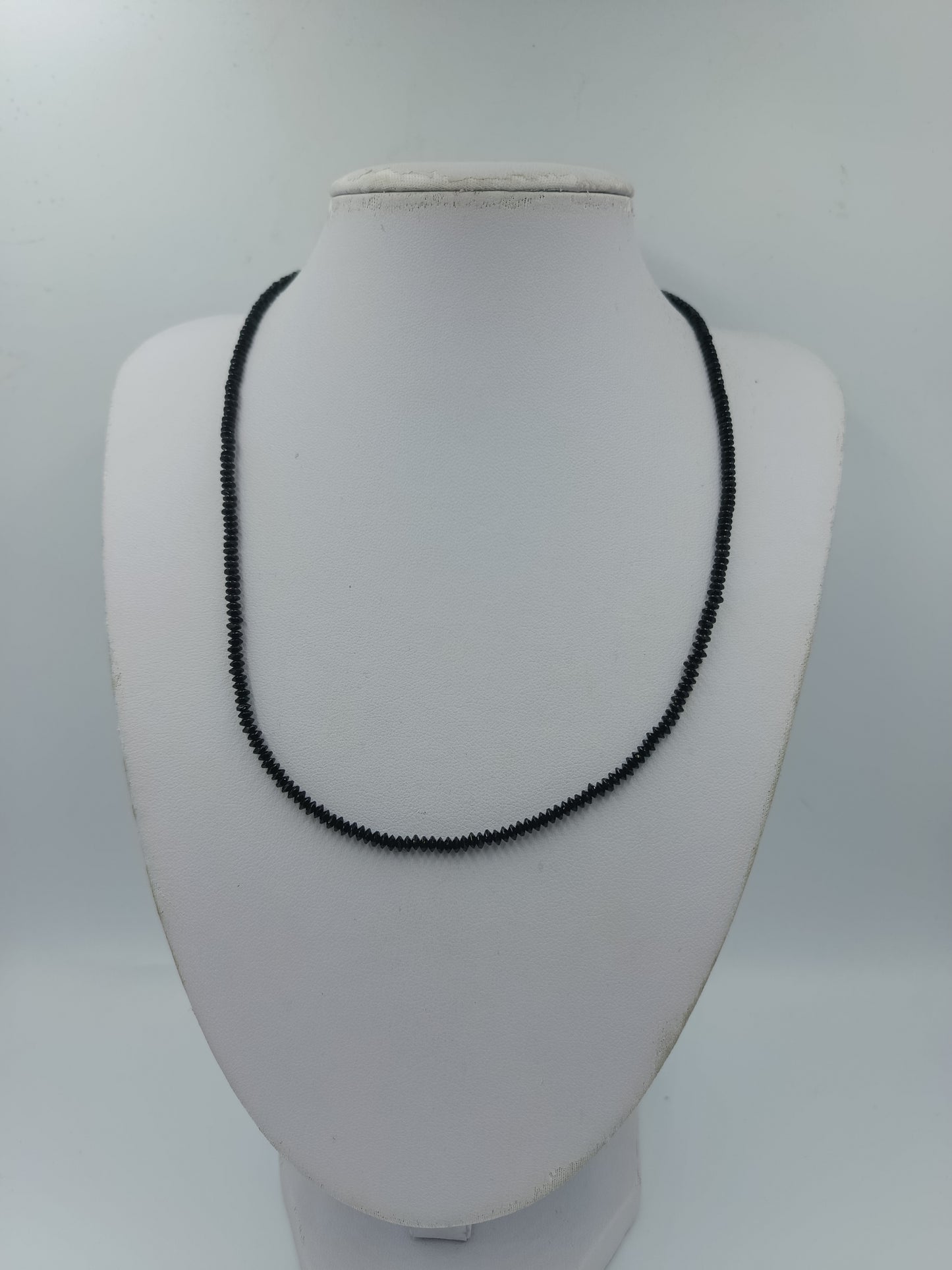 Elegante schwarze Spinell Kette facettiert 925 Silber 51 cm