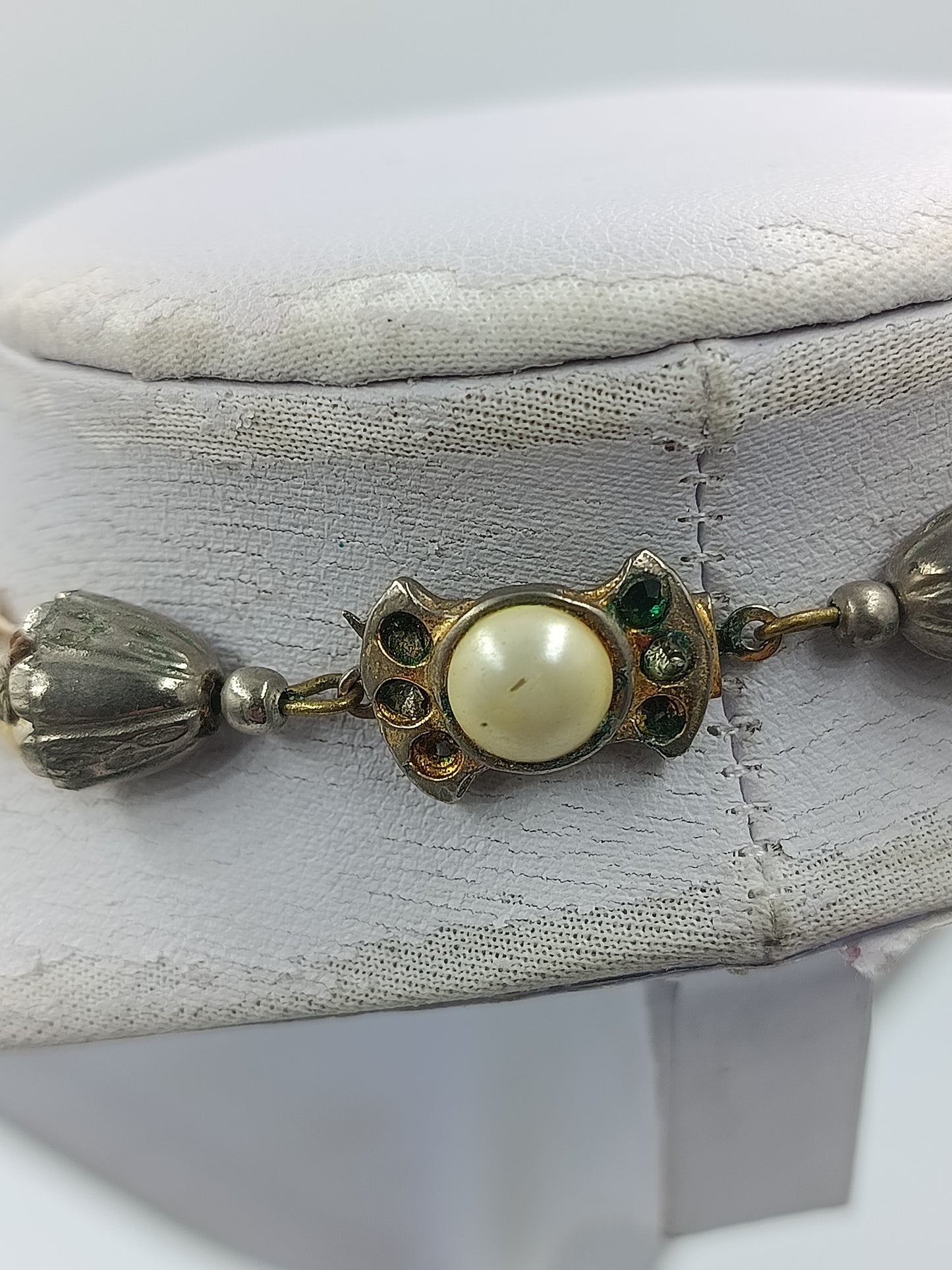 Vintage Perlenkette 3-reihig cremefarben mit Zierschließe 55,5 cm