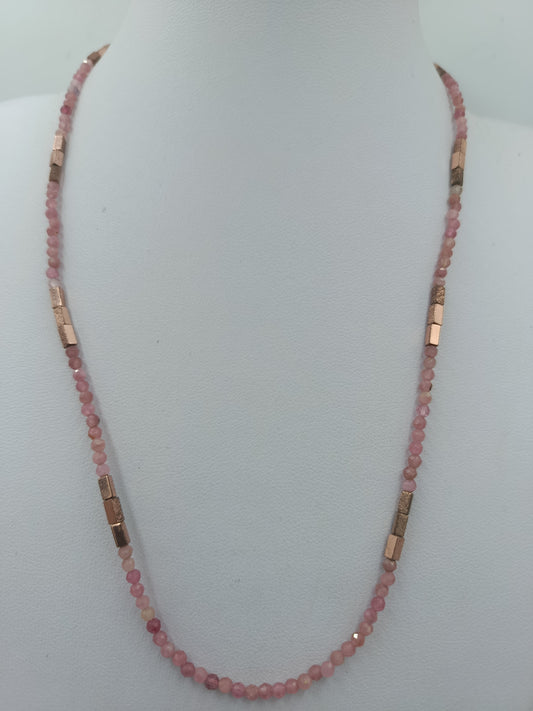 Zarte Edelstein Kette rosa mit 925 Silber vergoldet 51 cm