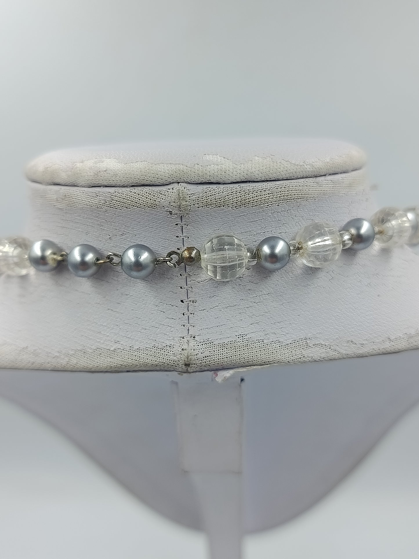 Vintage Perlenkette silber grau mit Facettperlen elegant klassische Halskette