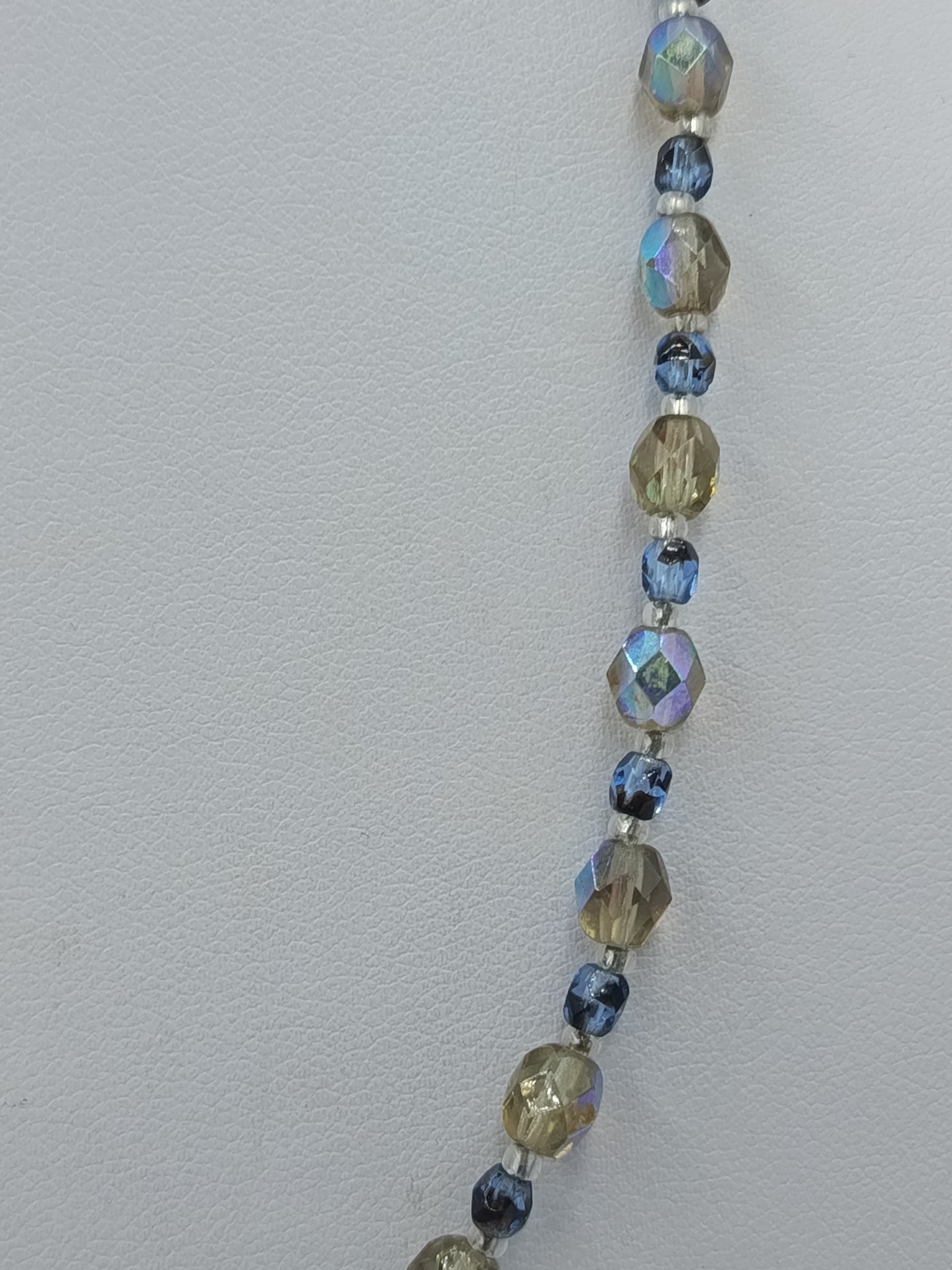 Vintage Glasperlenkette blau gold schimmernd facettiert elegant Halskette