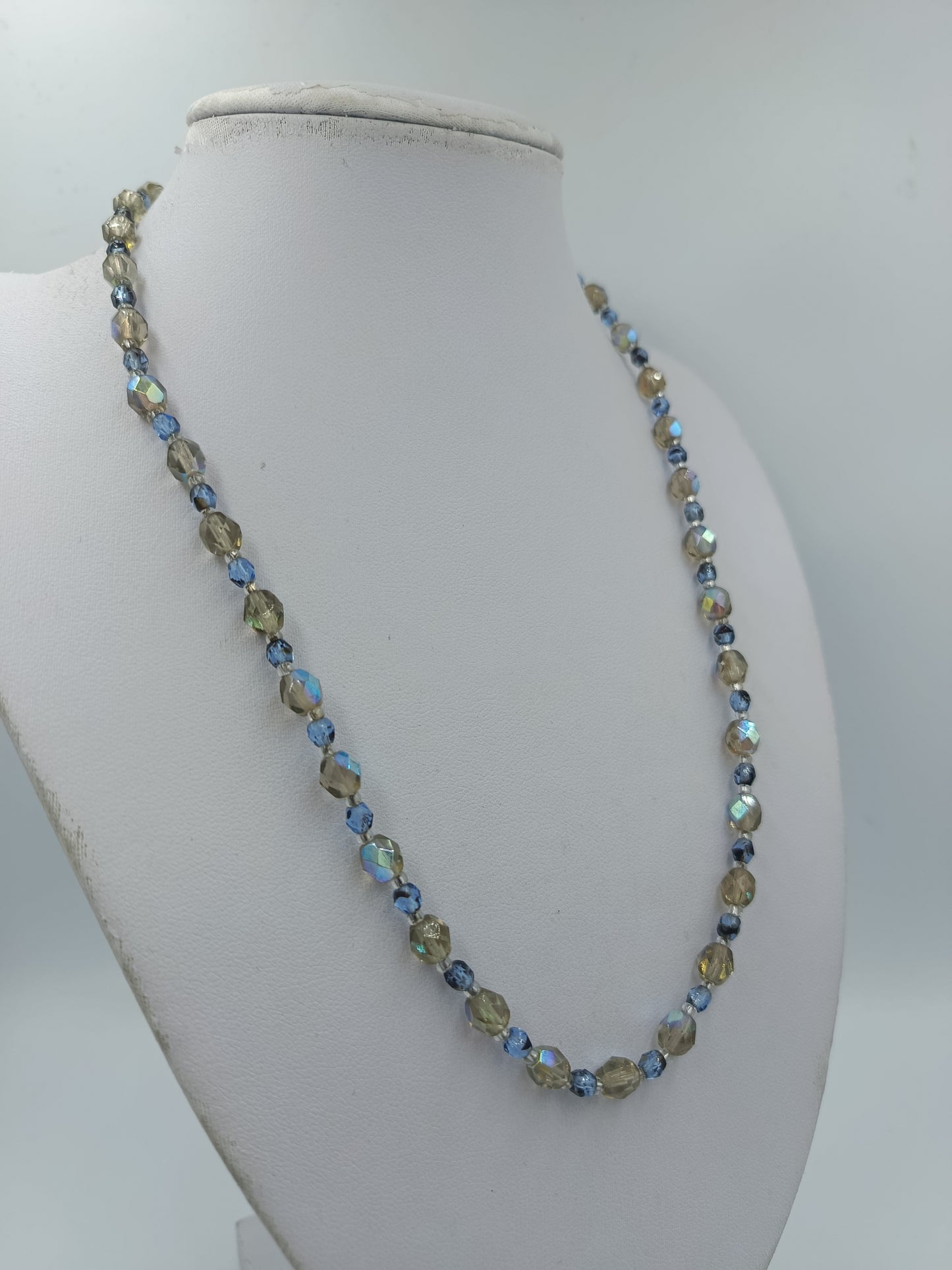 Vintage Glasperlenkette blau gold schimmernd facettiert elegant Halskette