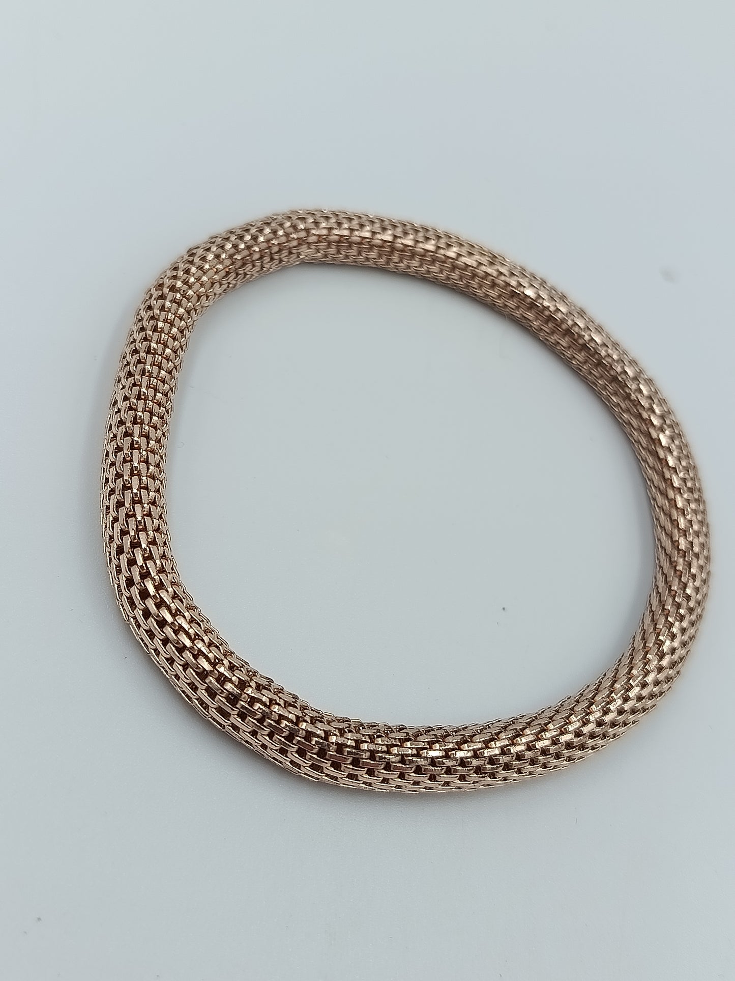 Elastisches Armband roségoldfarben geflochten  flexibel  modern