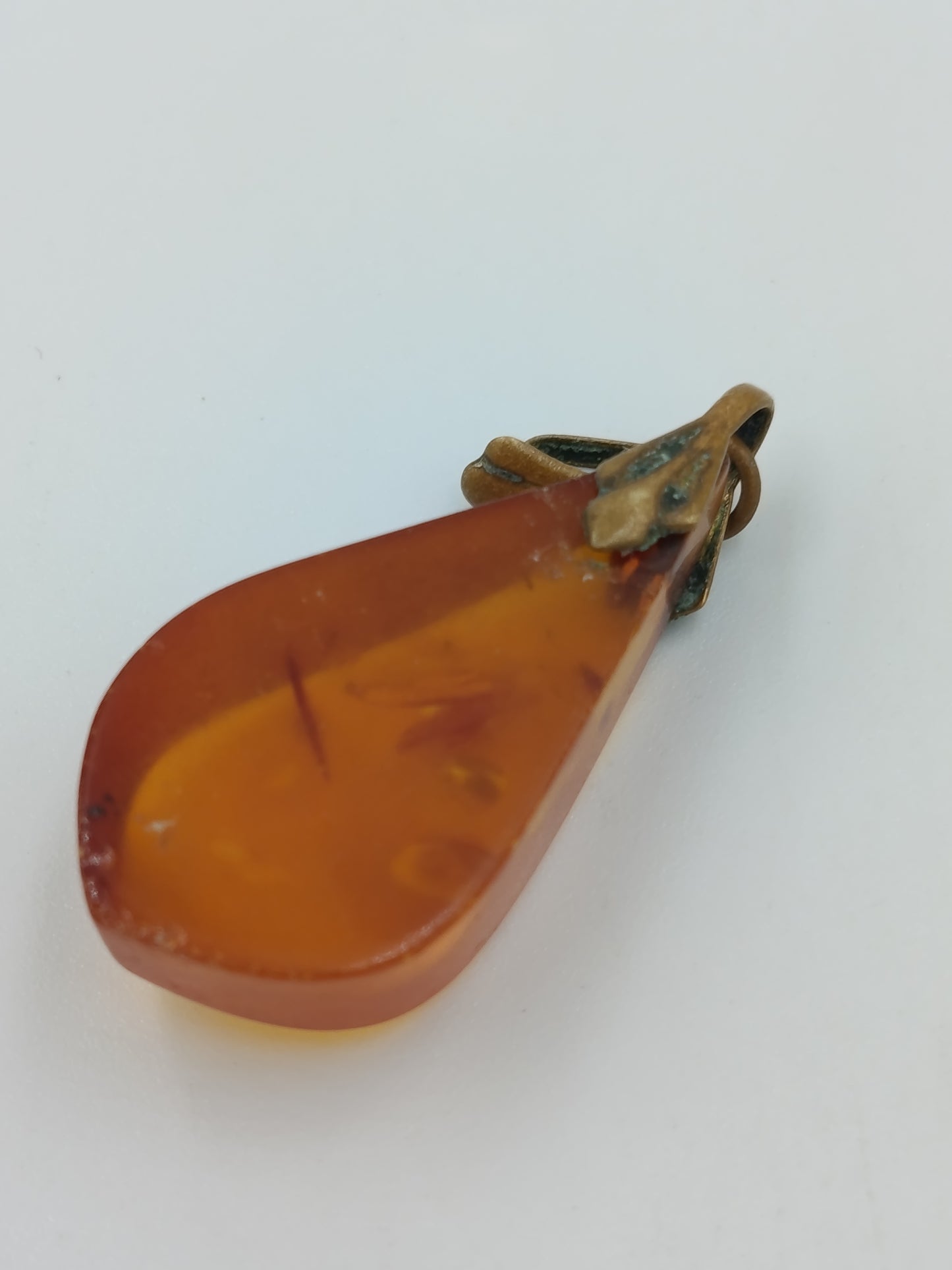 Bernstein Anhänger Tropfenform Vintage warmes Honigorange