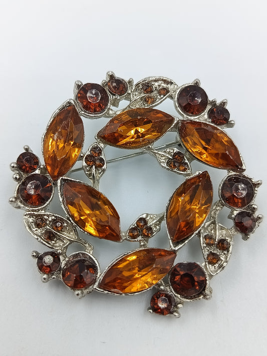 Vintage Brosche Strass Bernsteinfarben  Kranzform mit Tiermotiv Rückseite