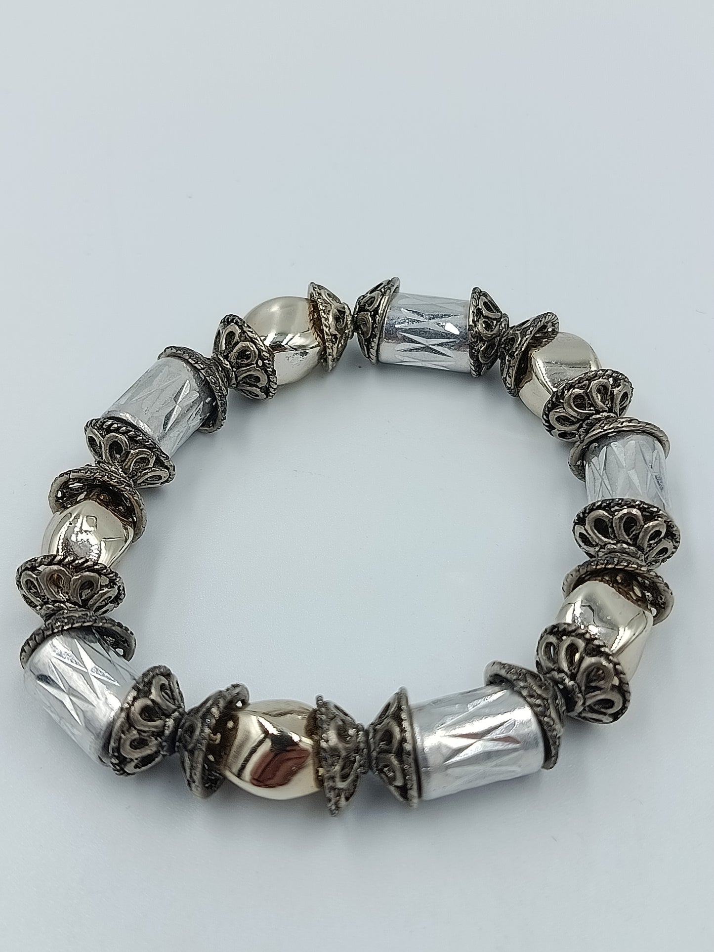 Elastisches Perlenarmband Silberoptik Vintage Boho Style