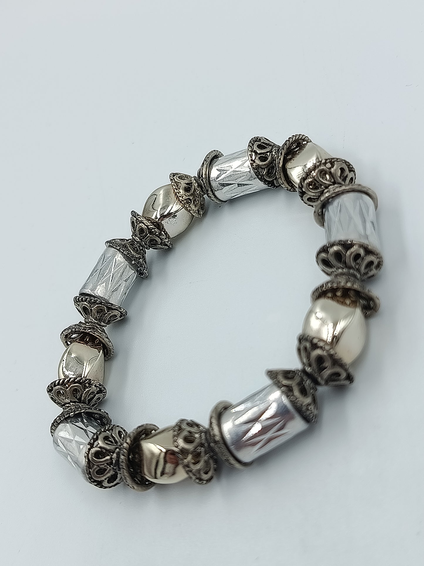 Elastisches Perlenarmband Silberoptik Vintage Boho Style
