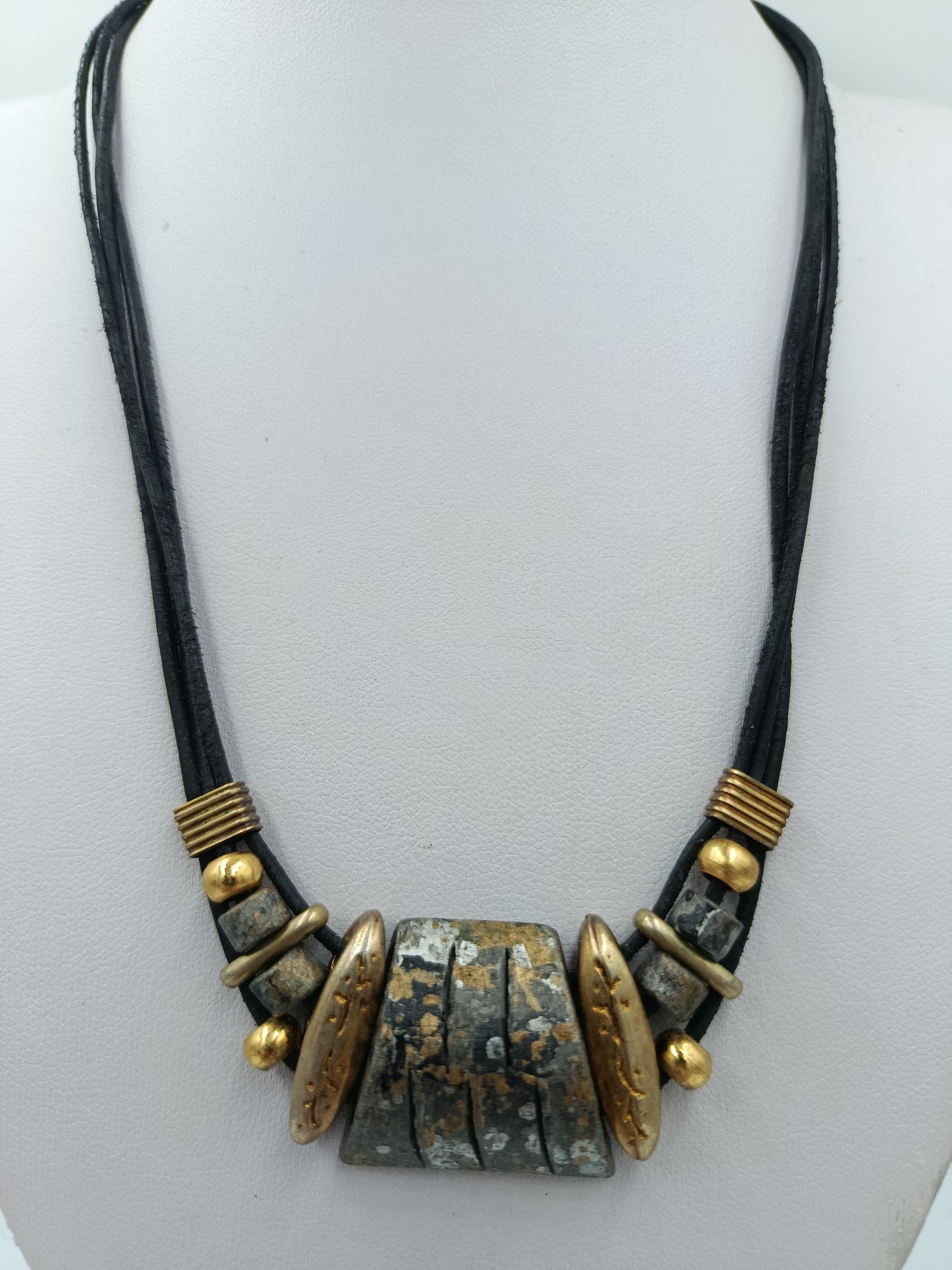 Boho Statement Kette Lederband Naturstein Metall Ethno Stil