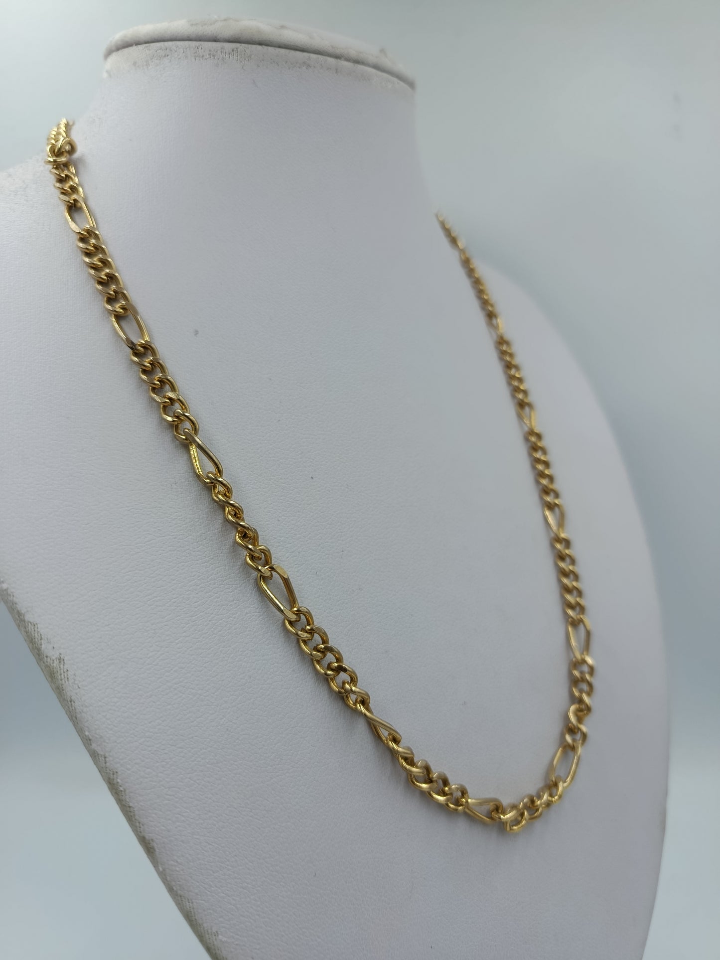 Goldfarbene Gliederkette mit Knebelverschluss klassische Statement Kette