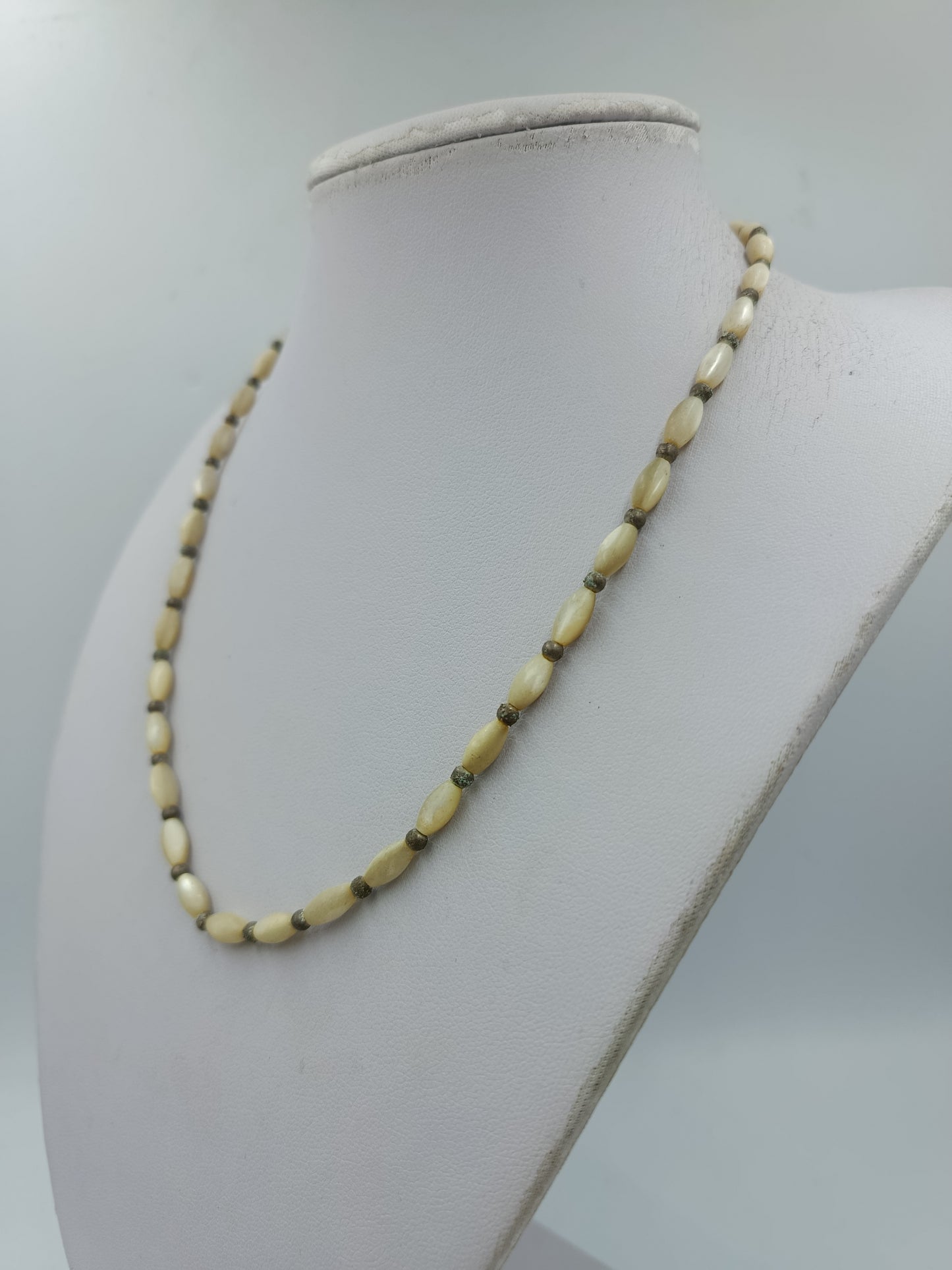 Vintage Perlenkette in Creme Beige  klassisch elegant 42,5 cm