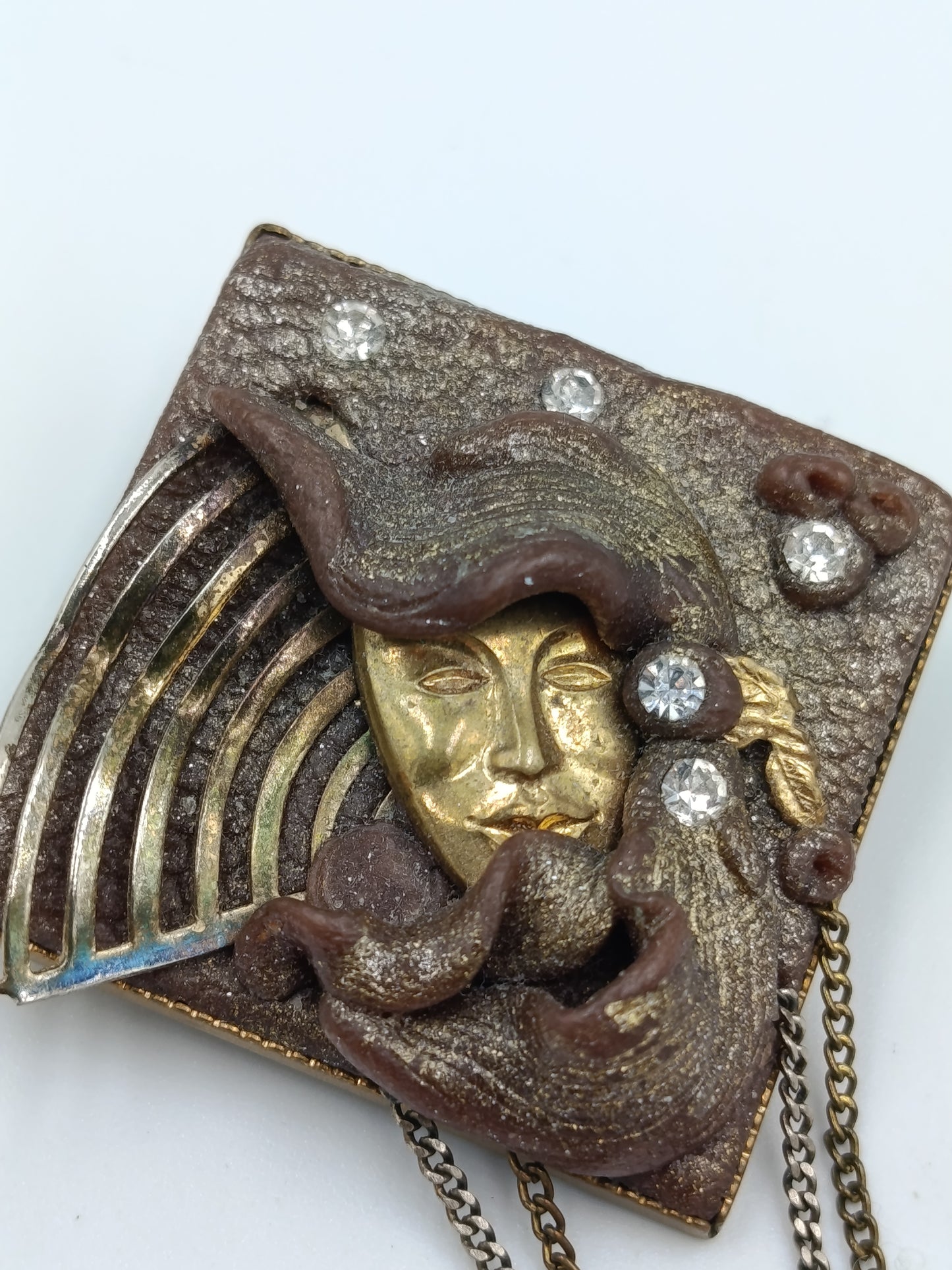Vintage Brosche mit Gesicht Ketten ausgefallenes Design
