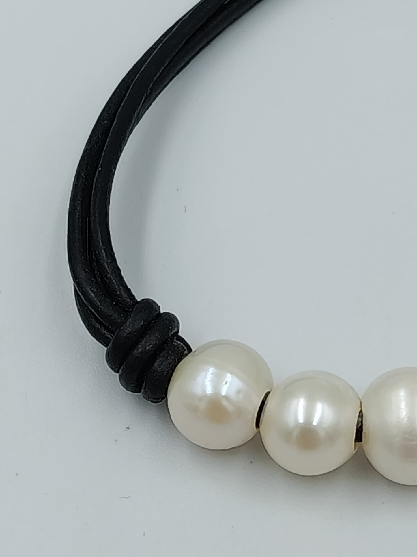 Vintage Lederarmband mit Perlen schlicht elegant
