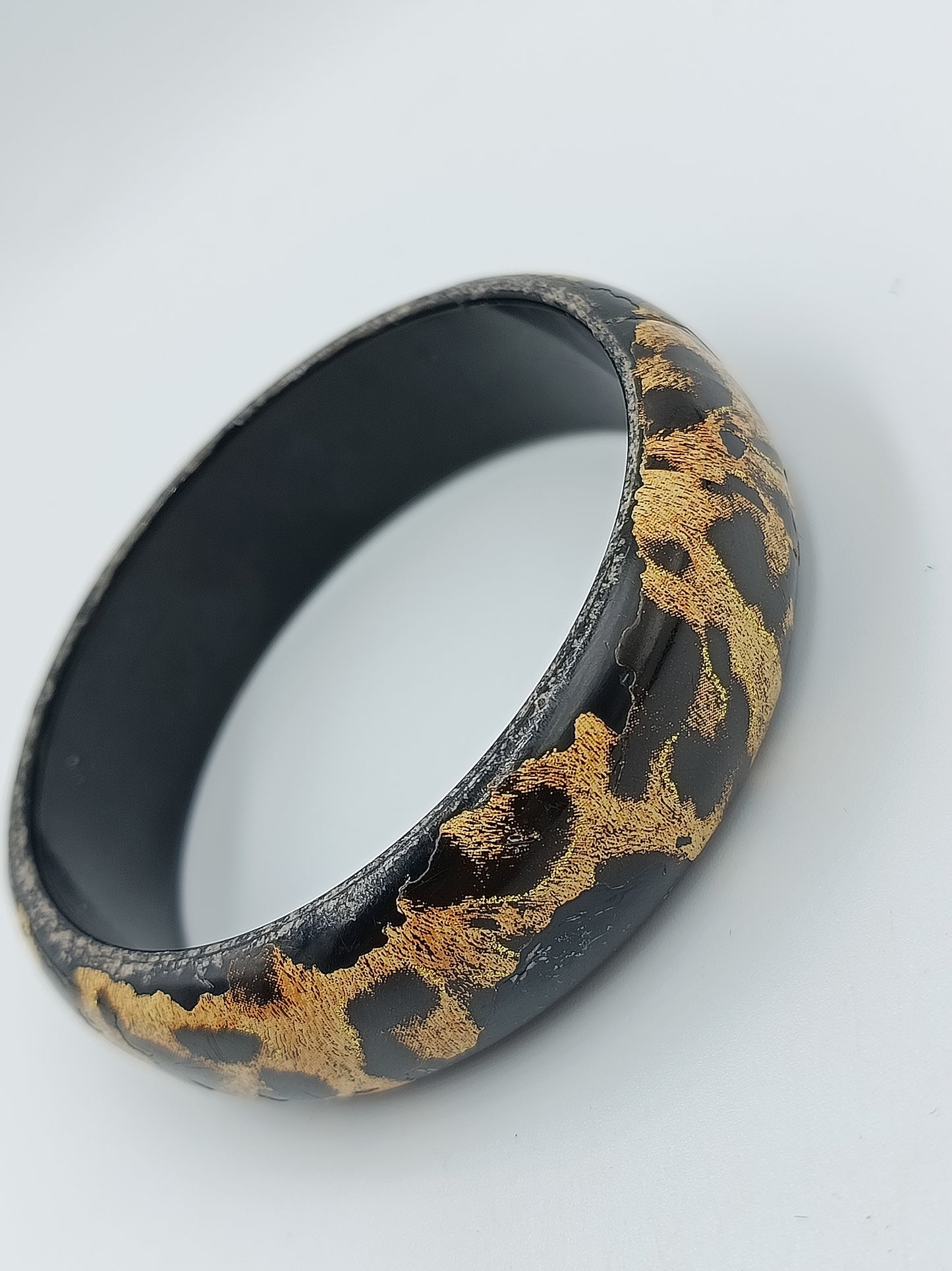 Vintage Armreif in Schwarz Gold breites Statement-Armband