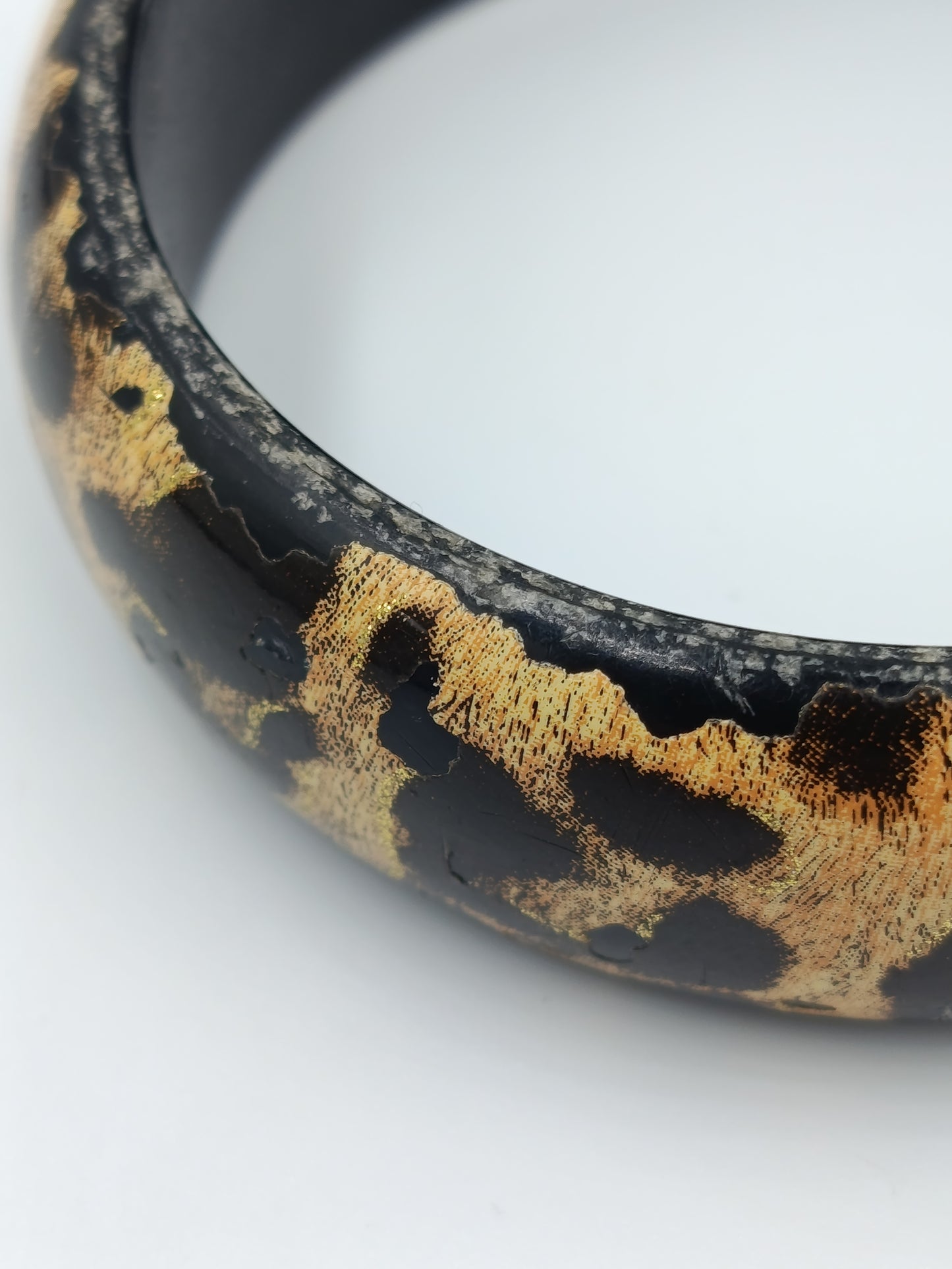 Vintage Armreif in Schwarz Gold breites Statement-Armband
