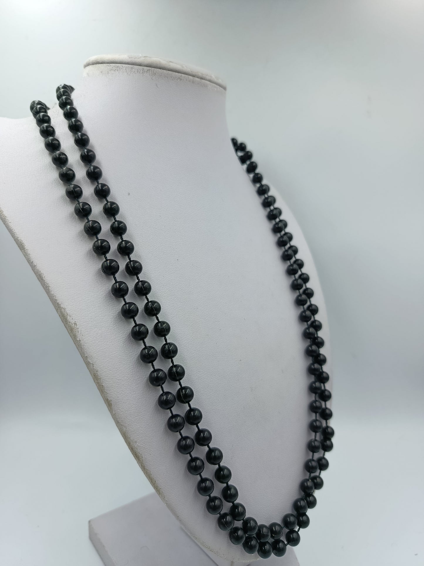 Lange Vintage Perlenkette schwarz  doppelt gelegt elegant