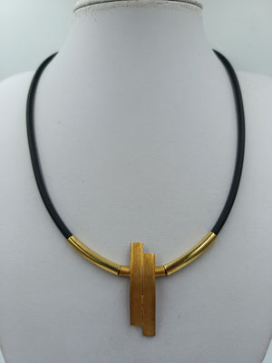 Vintage Halskette mit Anhänger Lederband goldfarbene Elemente