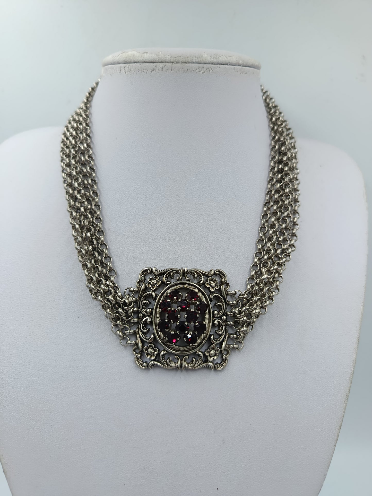 Vintage Collier mit roten Steinen mehrreihig aufwendig gearbeitet
