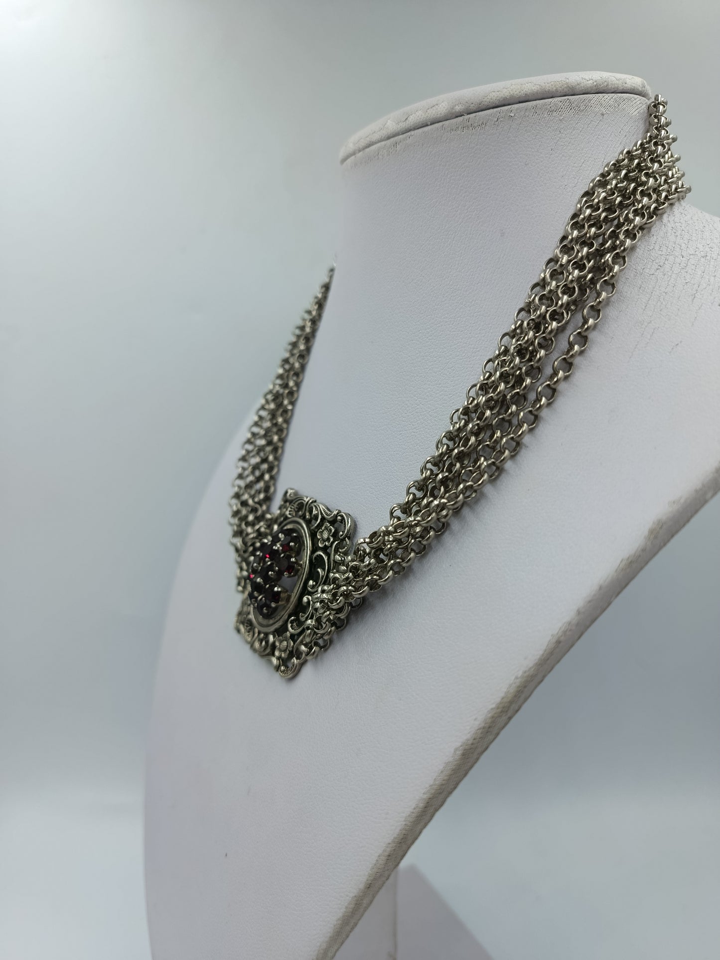 Vintage Collier mit roten Steinen mehrreihig aufwendig gearbeitet