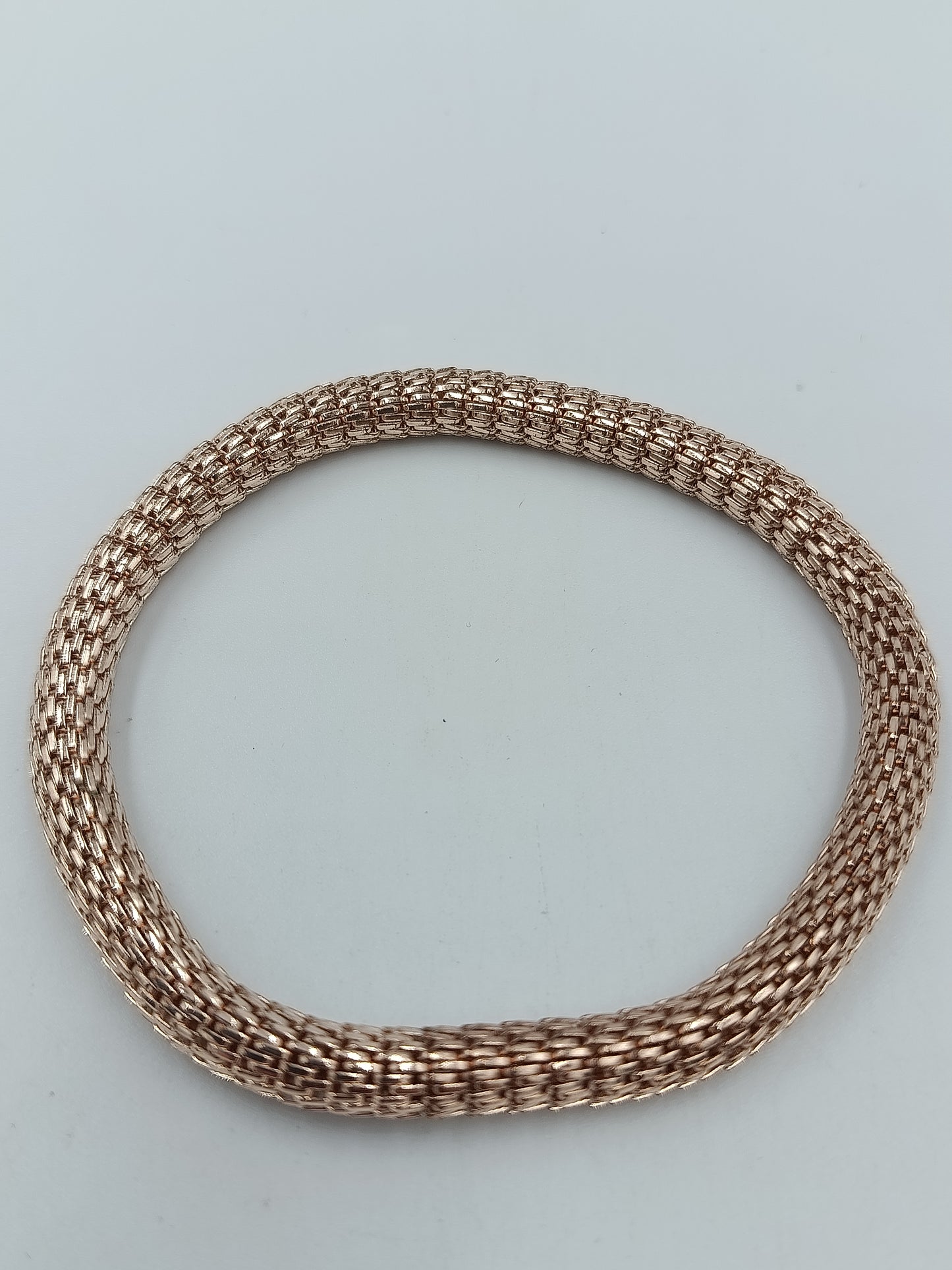 Elegantes elastisches Armband in Goldoptik schlicht modern