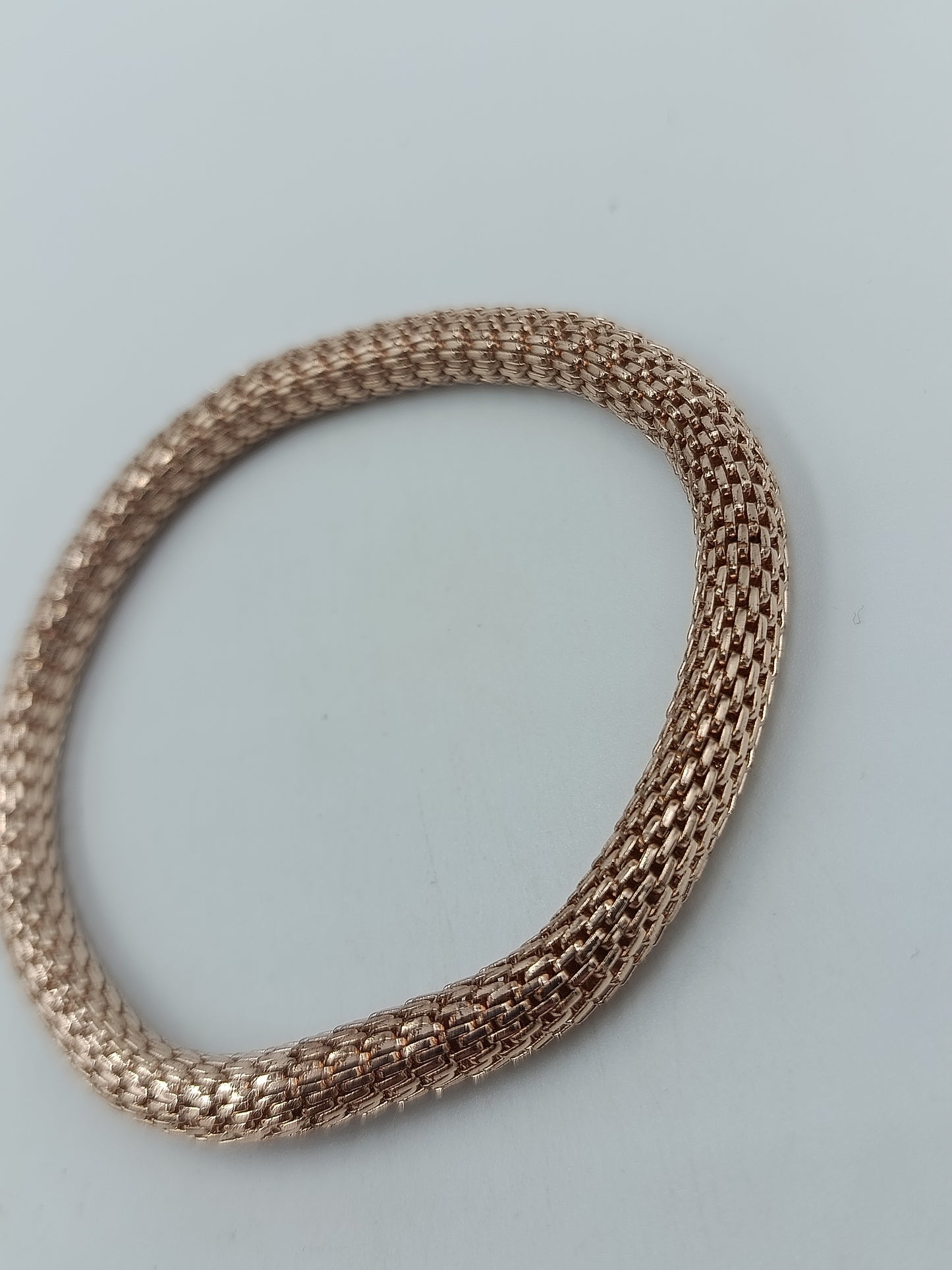 Elegantes elastisches Armband in Goldoptik schlicht modern