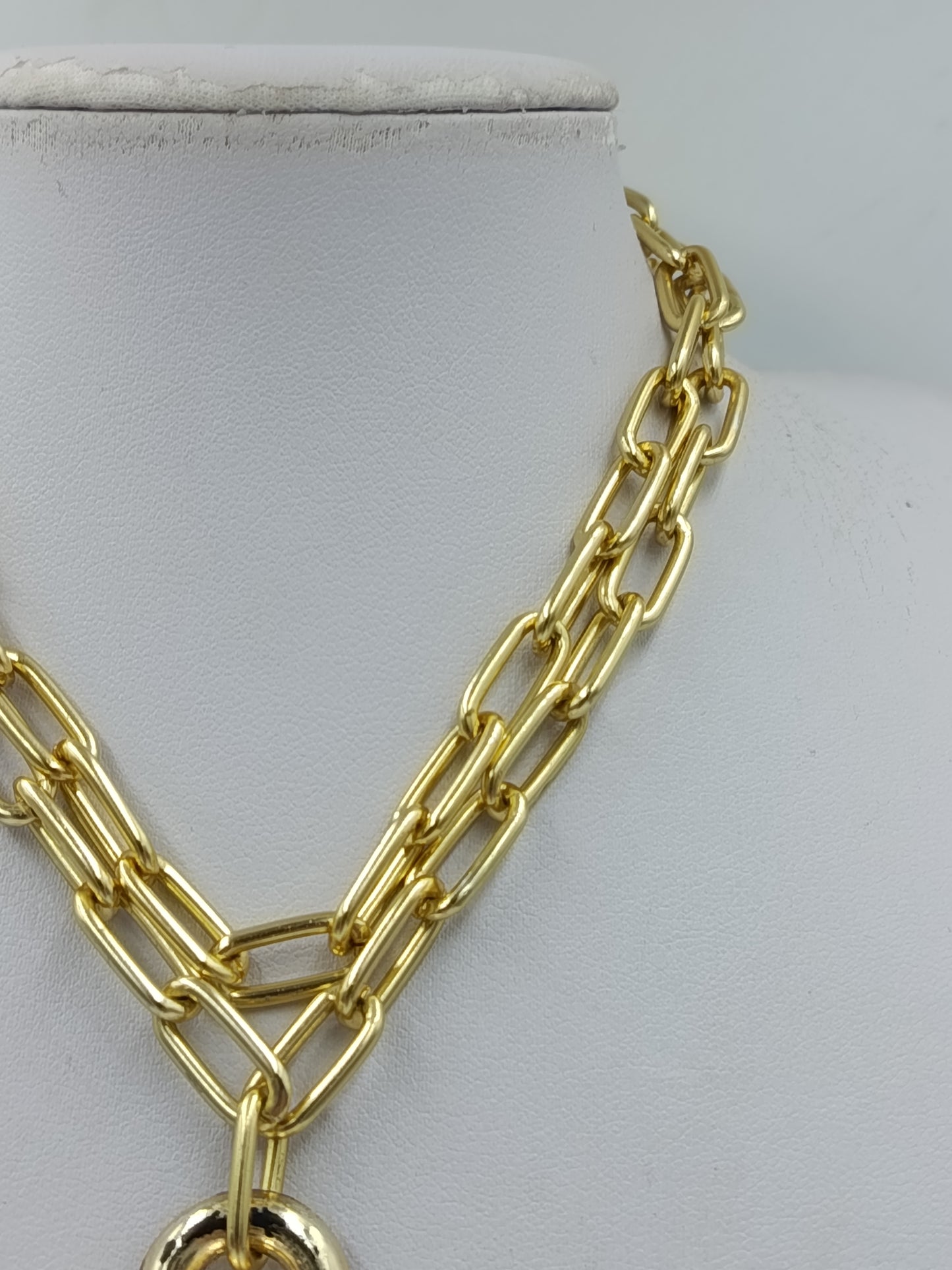 Statement Kette Gold mit großem Anhänger auffällig modern