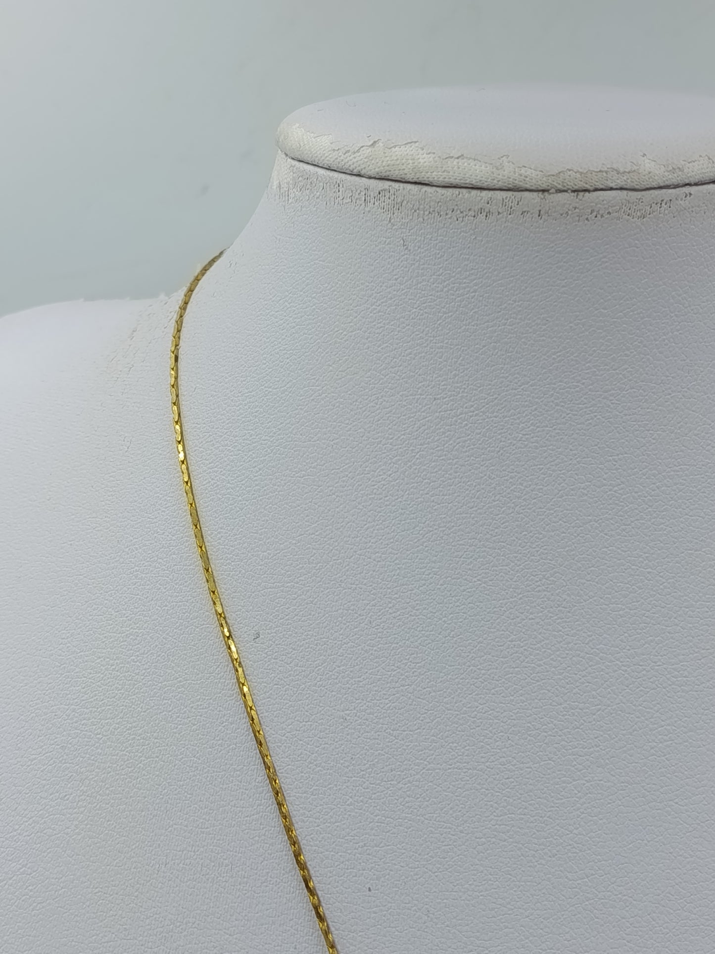 Vintage Feine Kette im Vintage Stil mit kleinen roten Perlen