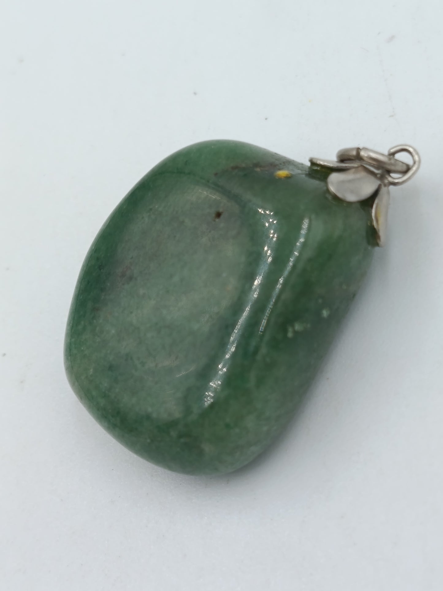 Vintage Schöner Anhänger im Vintage Stil aus grünem Naturstein