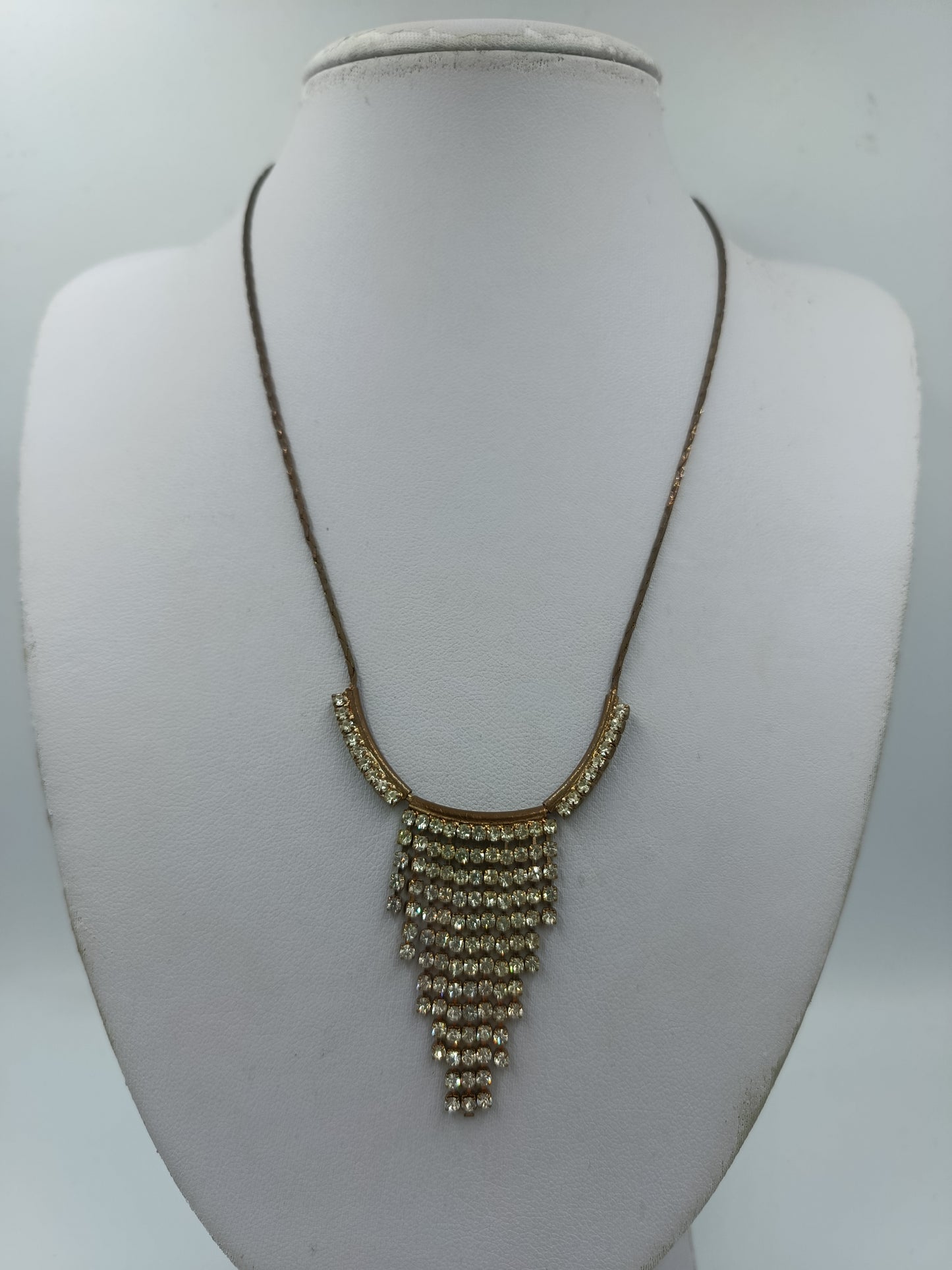 Vintage Strasskette mit Anhänger elegant funkelnd