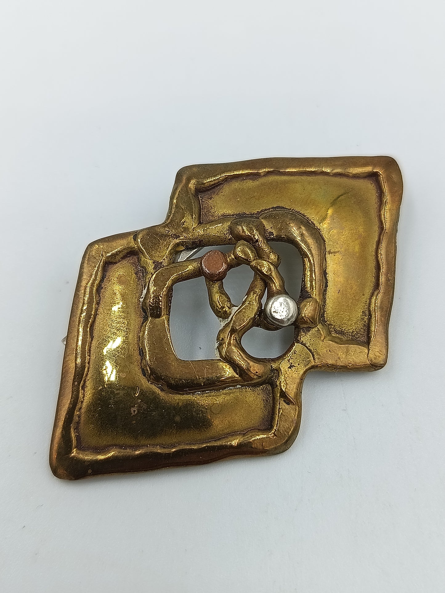 Vintage Brosche abstrakt in Goldoptik kunstvoll außergewöhnlich