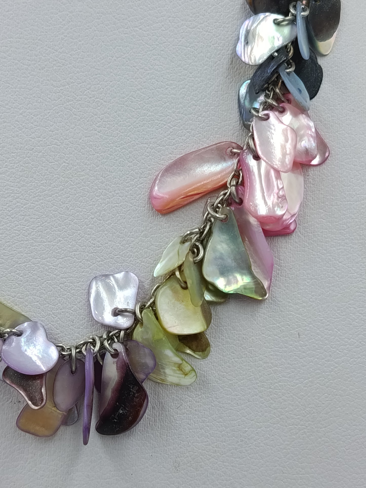 Schöne Vintage Perlmutt Kette bunt verspielt elegant
