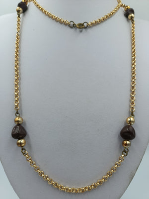 Lange goldfarbene Kette mit braunen Perlen – Vintage Look