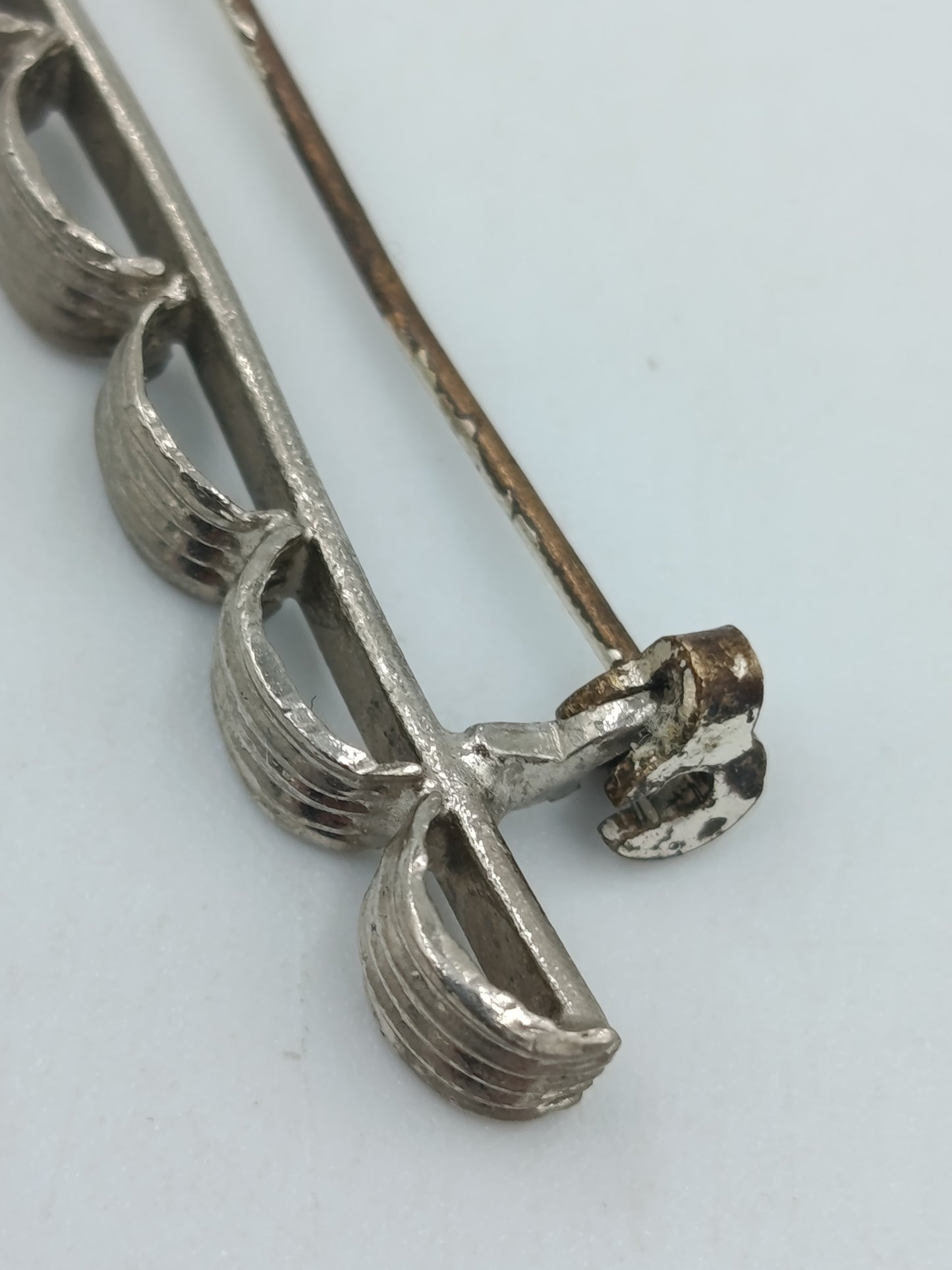 Vintage Brosche silberfarben mit Muschel-Design
