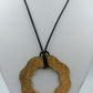 Statement Kette goldfarben mit großem Anhänger – modernes Design