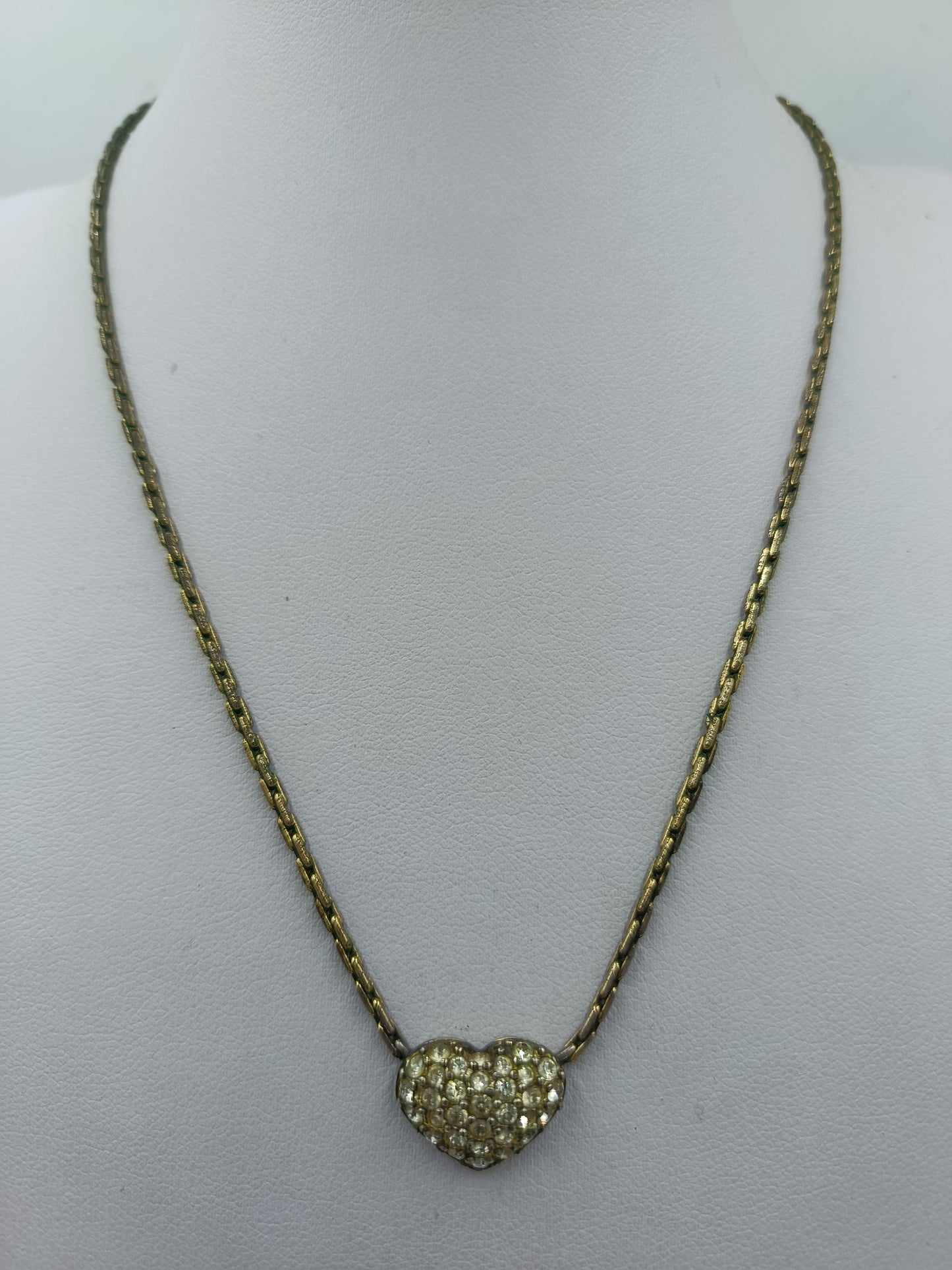 Wunderschöne Swarovski Kette mit funkelndem Herz-Anhänger