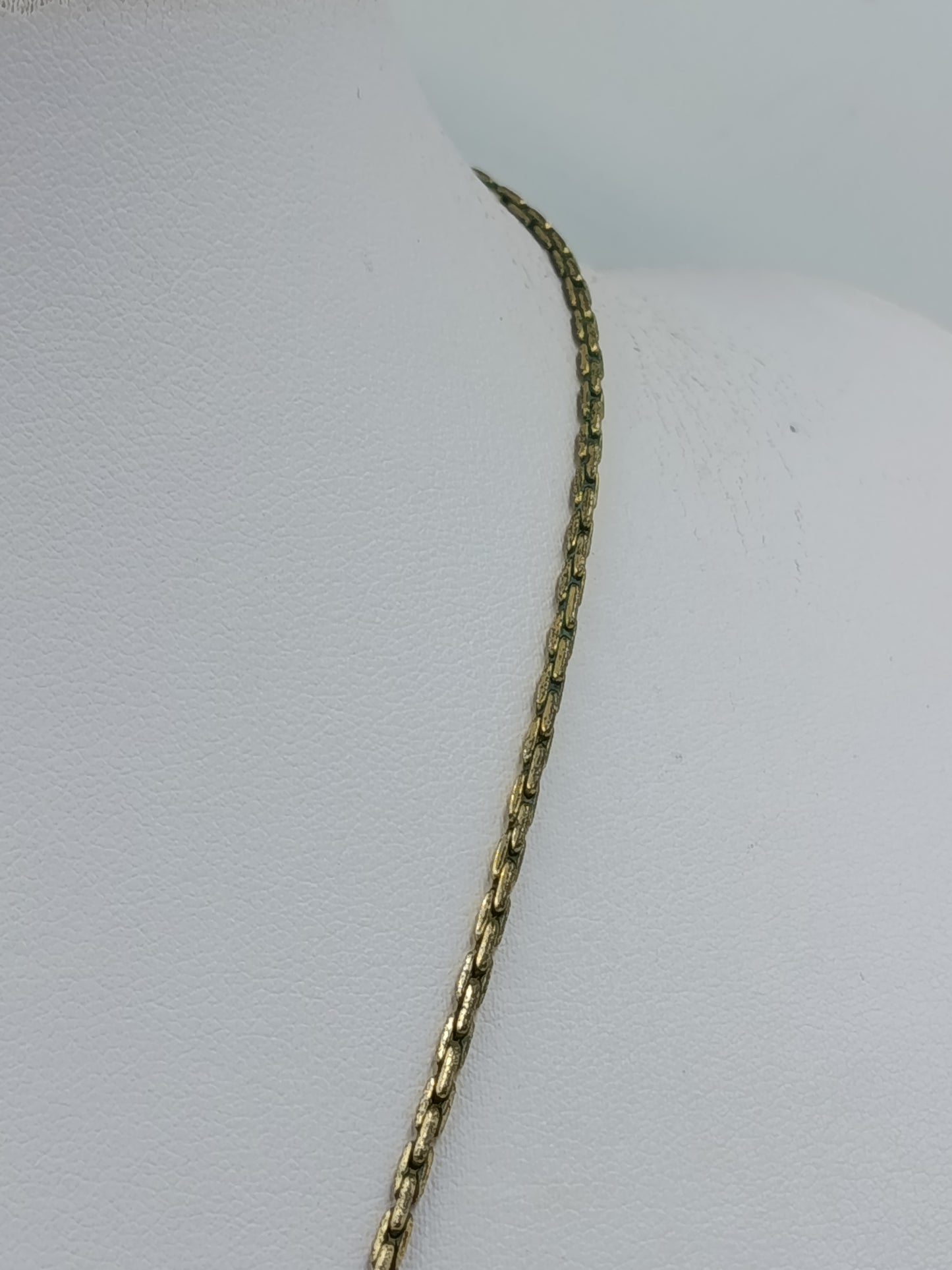 Wunderschöne Swarovski Kette mit funkelndem Herz-Anhänger