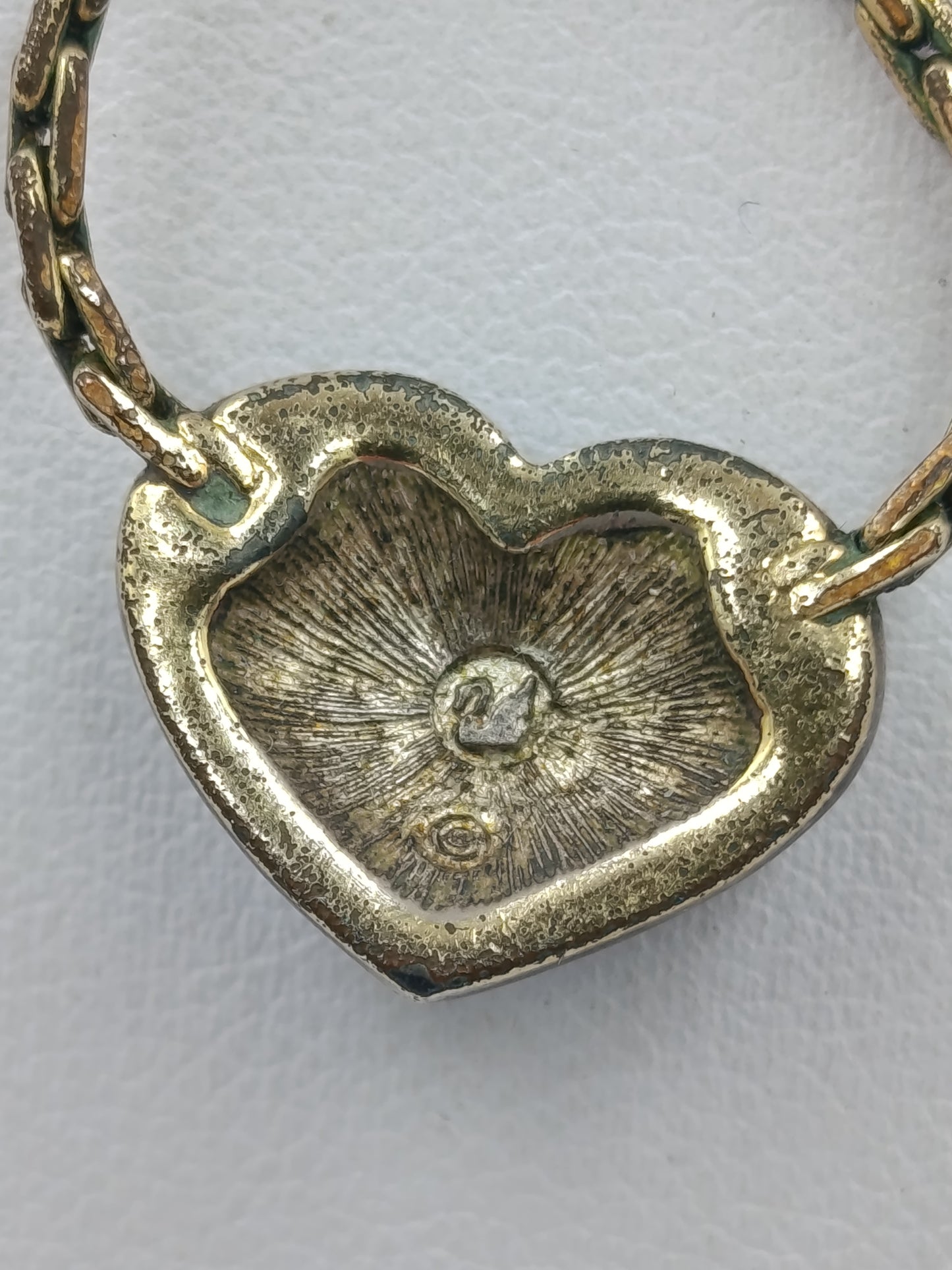 Wunderschöne Swarovski Kette mit funkelndem Herz-Anhänger