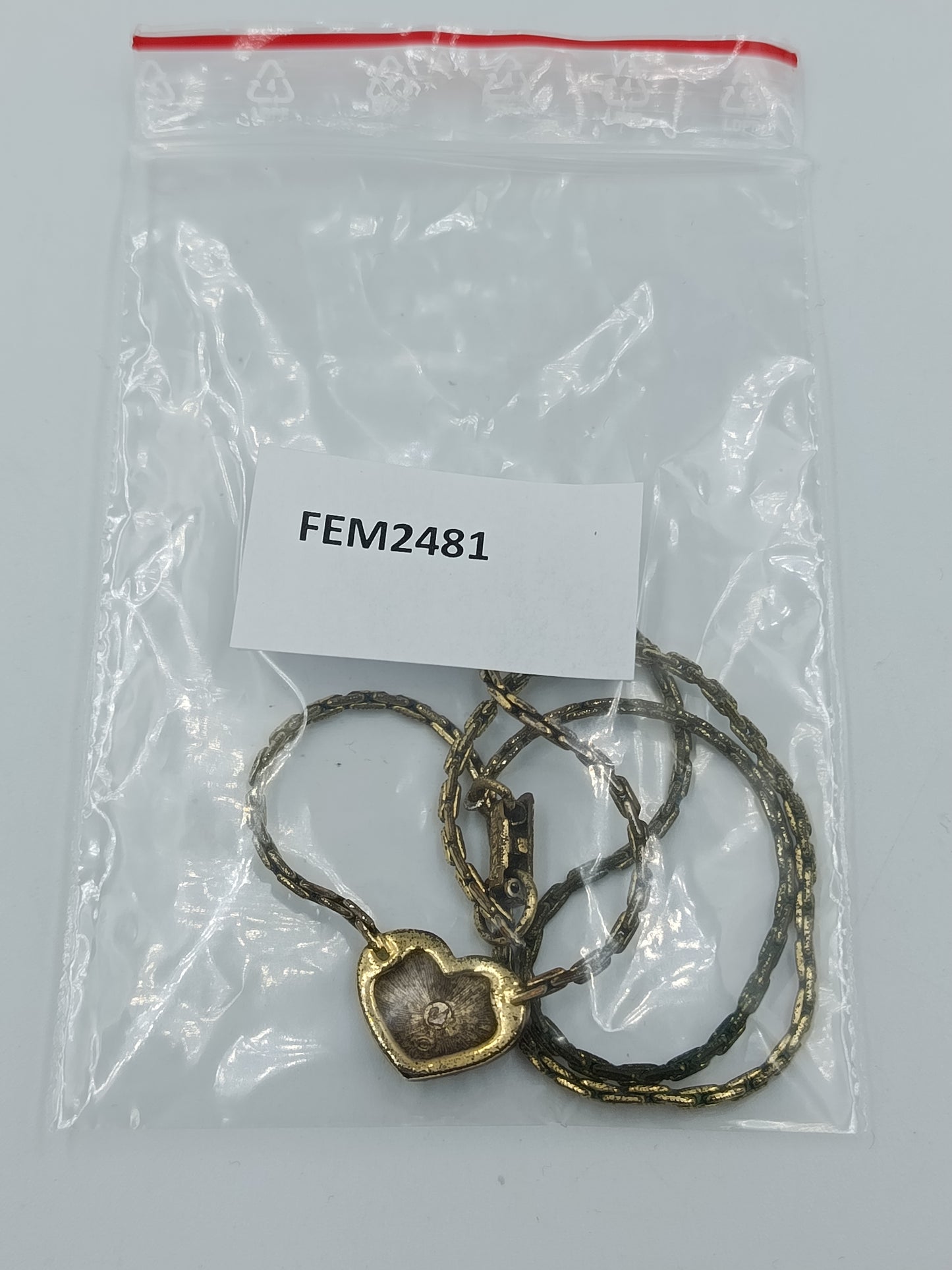 Wunderschöne Swarovski Kette mit funkelndem Herz-Anhänger