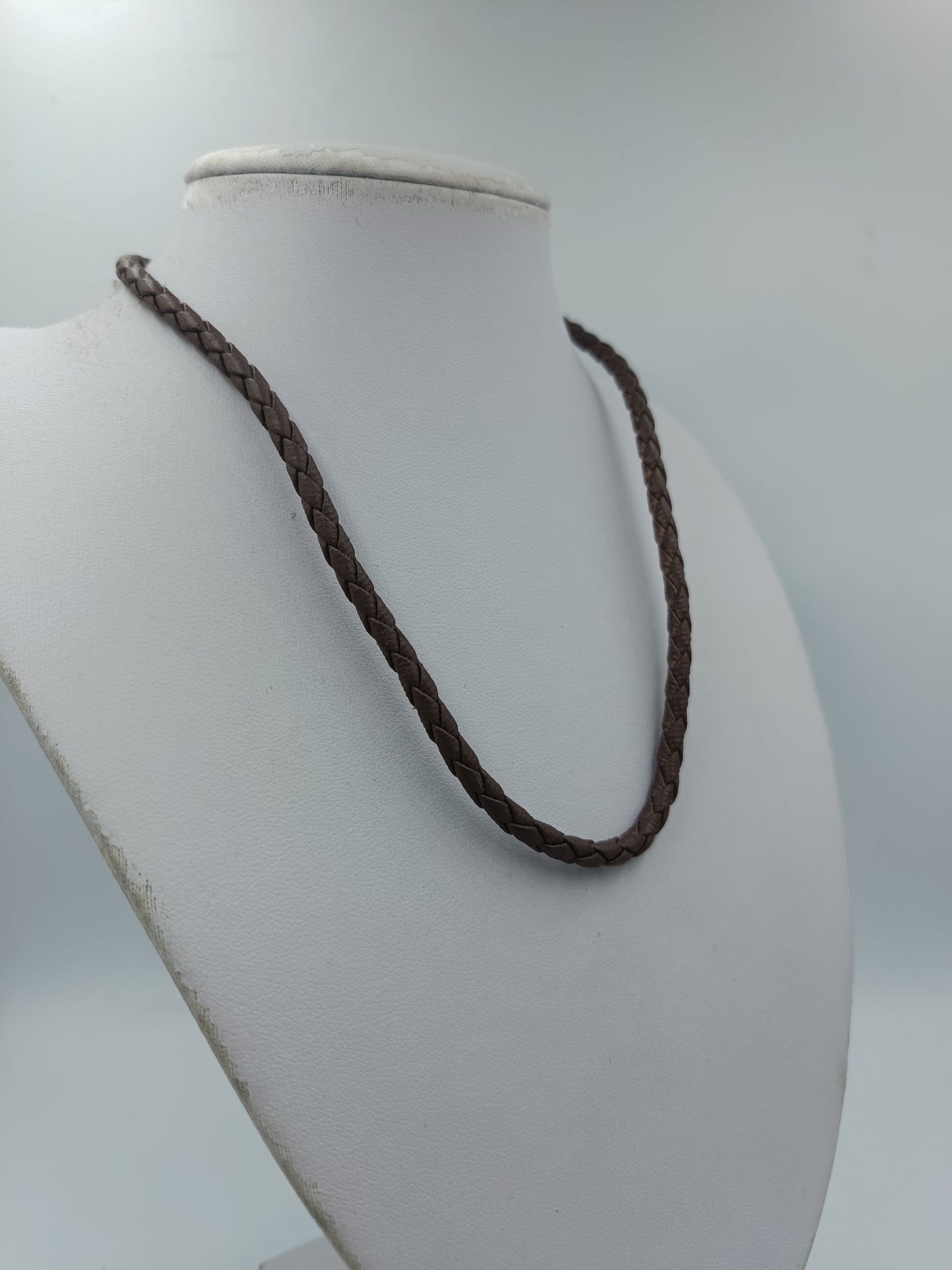 Geflochtene Lederkette braun mi Vergodetem verschluss – 43 cm