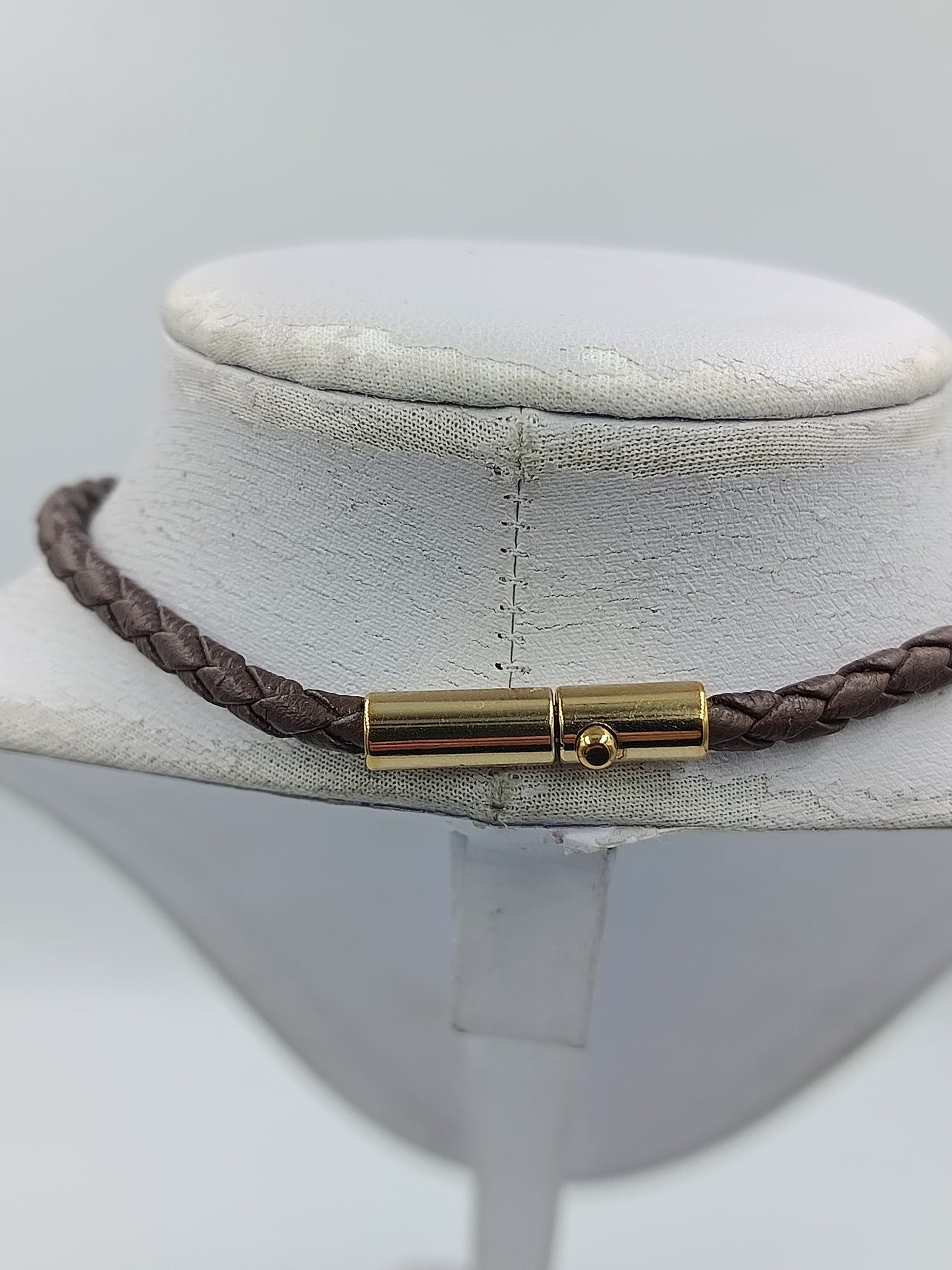 Geflochtene Lederkette braun mi Vergodetem verschluss – 43 cm