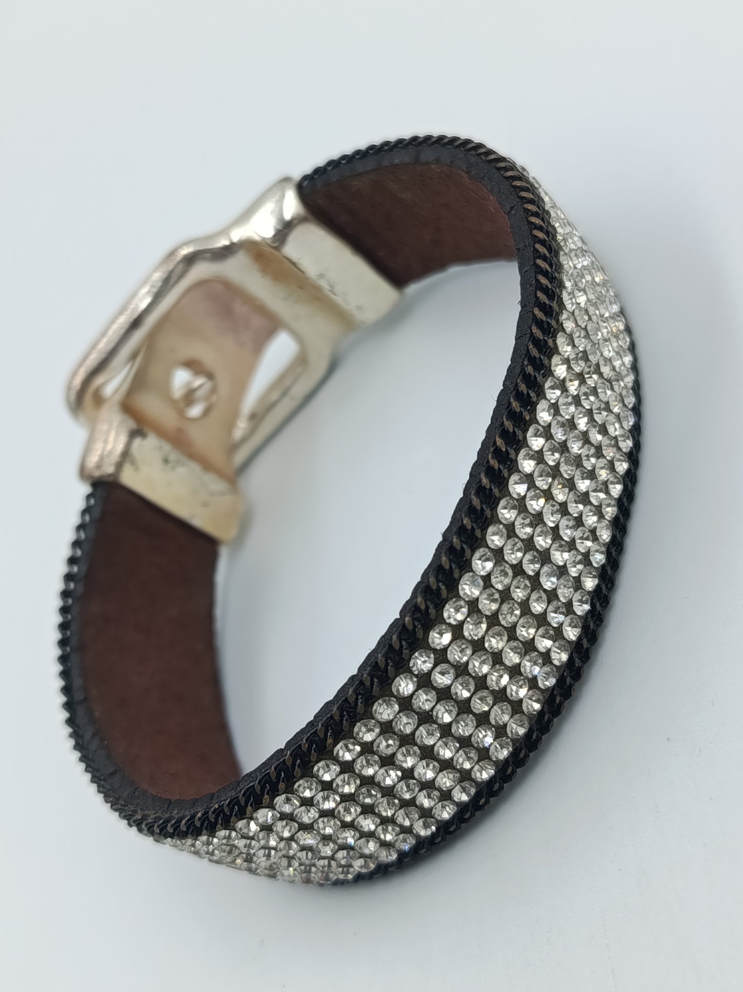 Lederarmband mit Strass Schnallen-Design – 20,5 cm