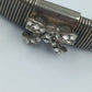 Elastisches Vintage Armband mit Strass-Schleife – silberfarbe